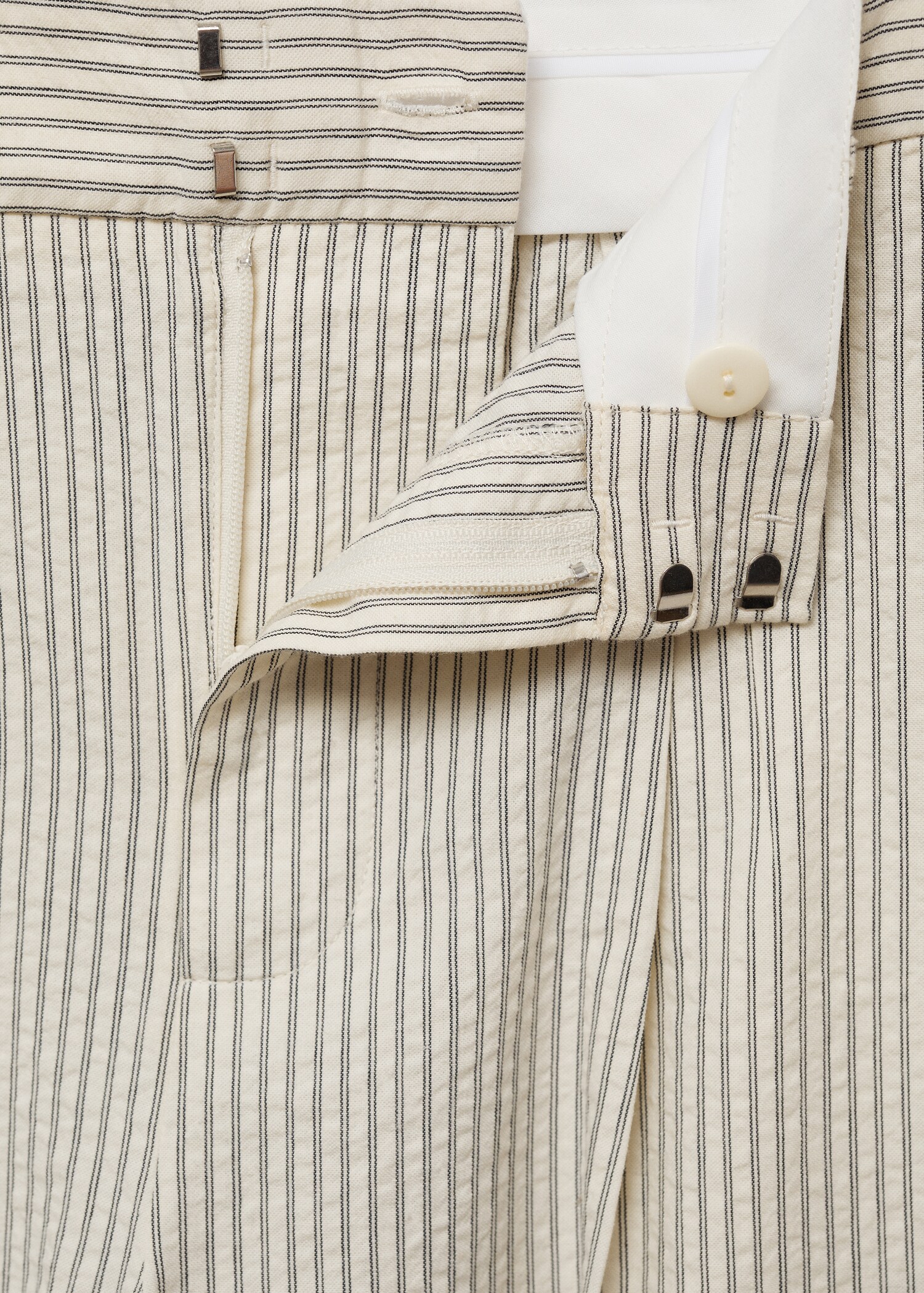 Straight striped trousers - Details of the article 0