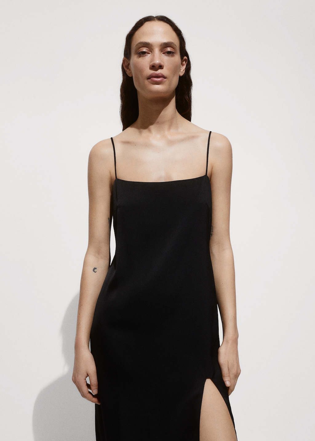 Robe satinee ouverture