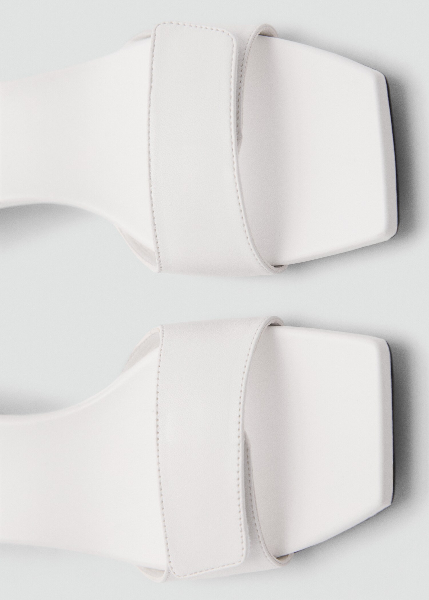 Heel leather sandals - Details of the article 2