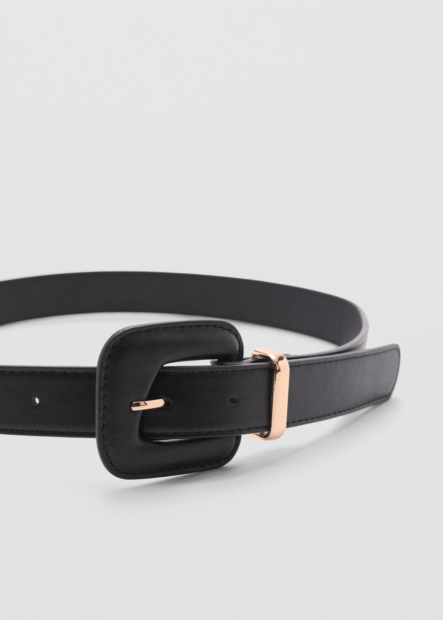 Ceinture effet crocodile - Plan moyen