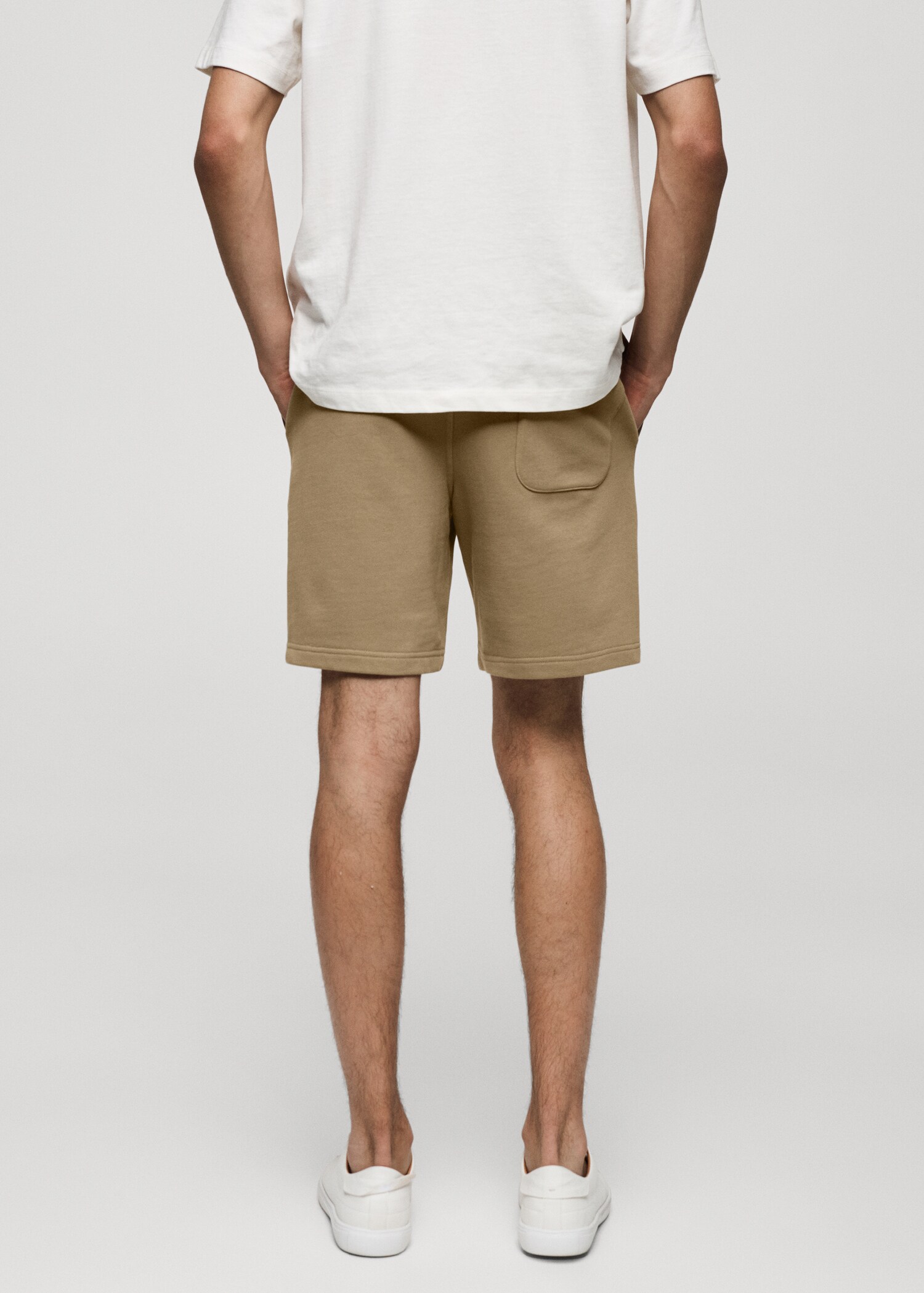 Bermudas jogger algodón - Reverso del artículo