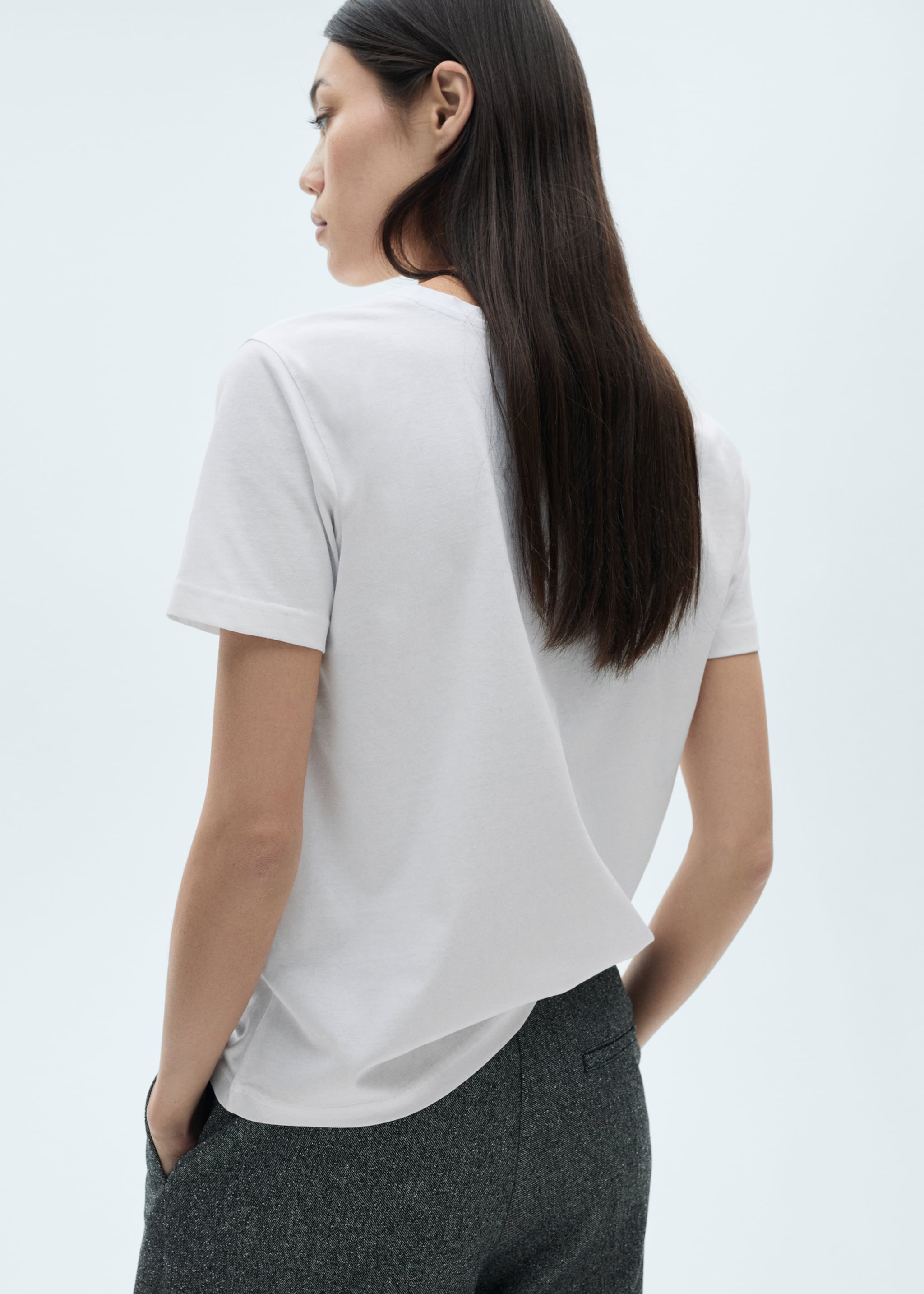 Short-sleeved cotton t-shirt - Reverse of the article