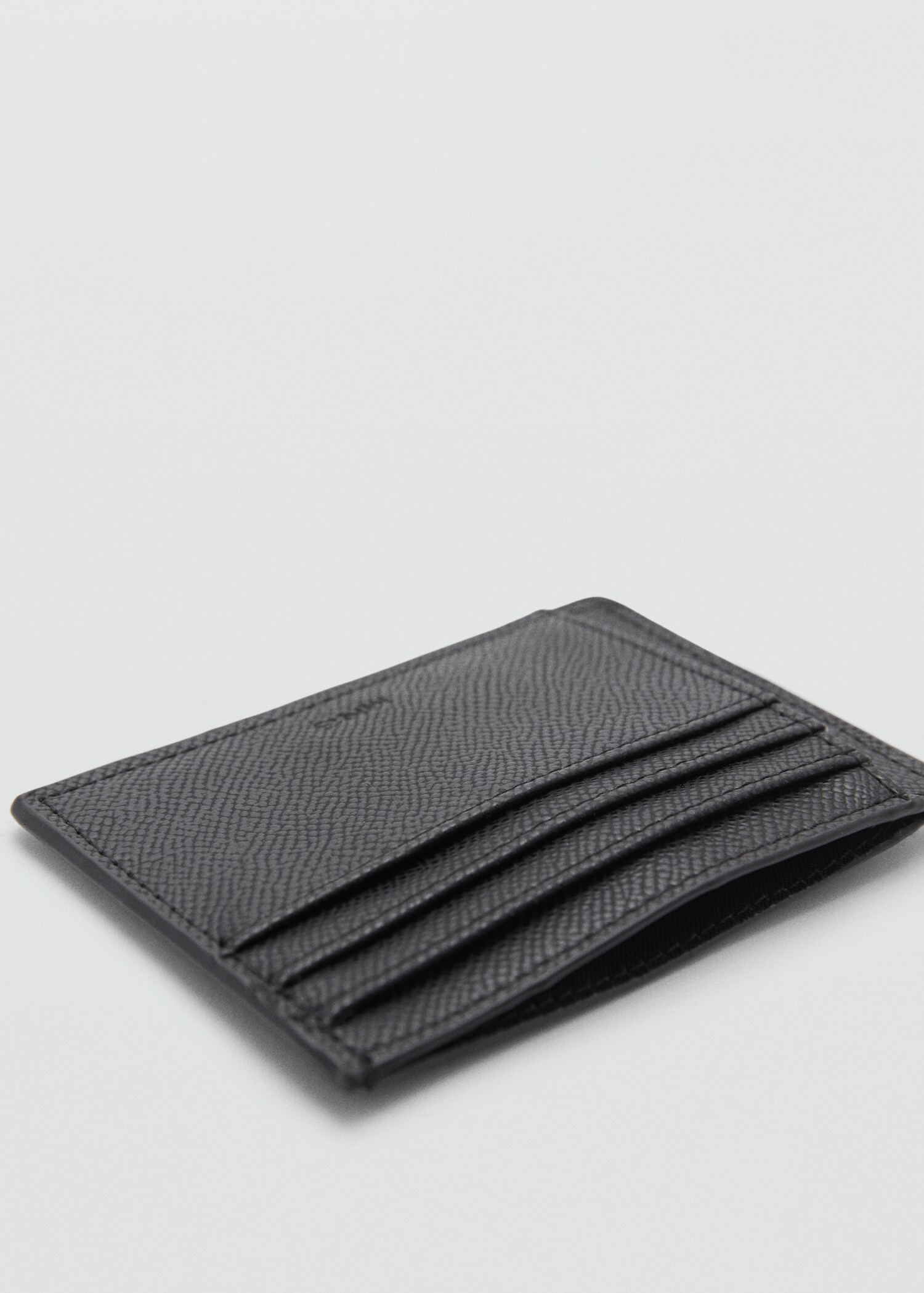 Anti-contactless peaked card holder - Details of the article 1