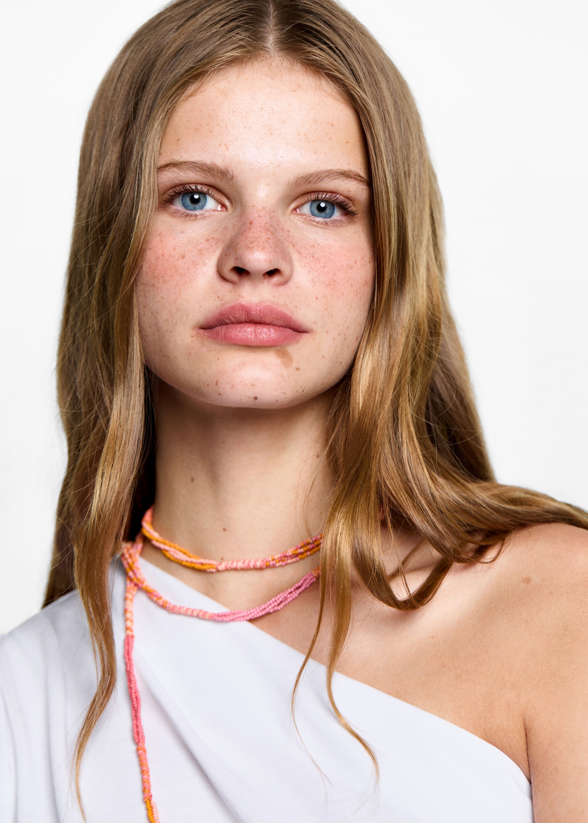 Top diseño asimétrico - Detalle del artículo 1, Blanco roto. Ref: 77090637-00.