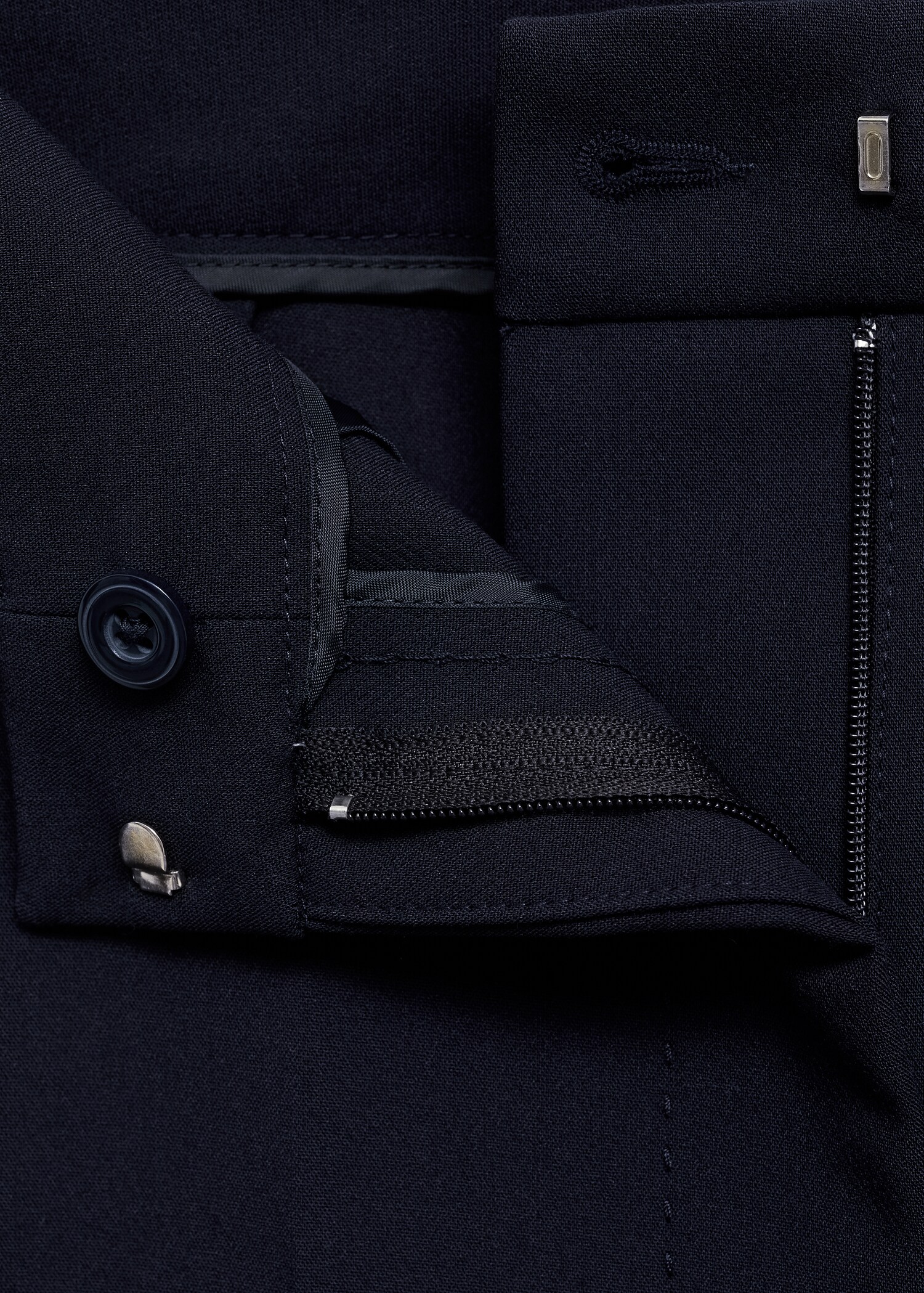 Gerade Bundfaltenhose - Detail des Artikels 8