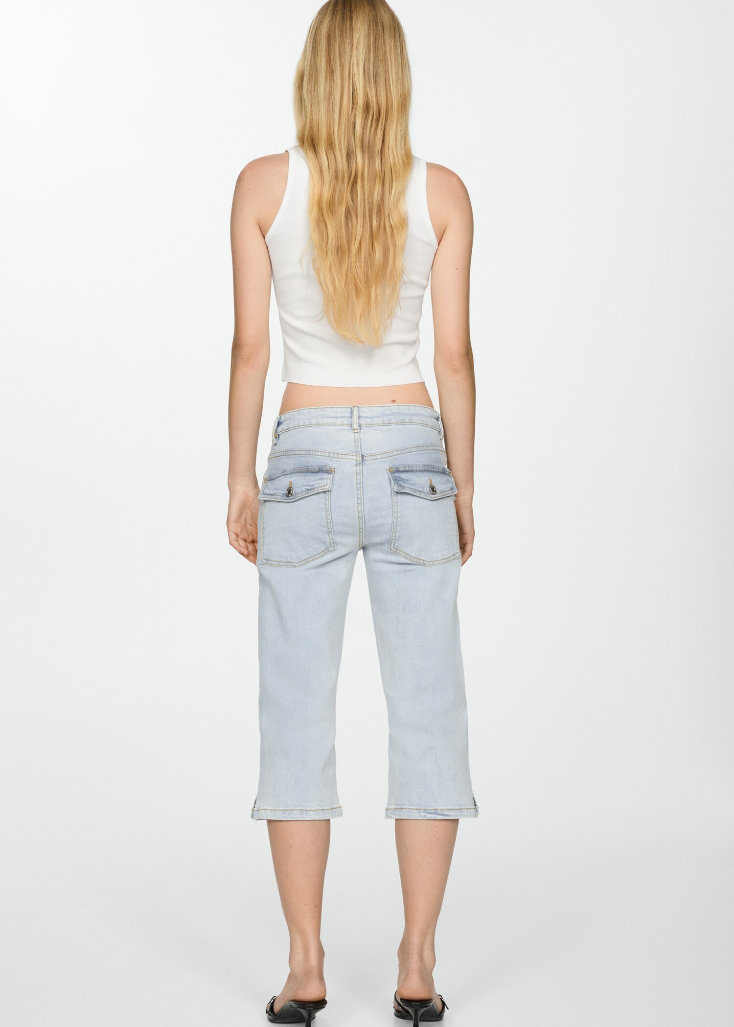 Jeans capri rectos - Reverso del artículo