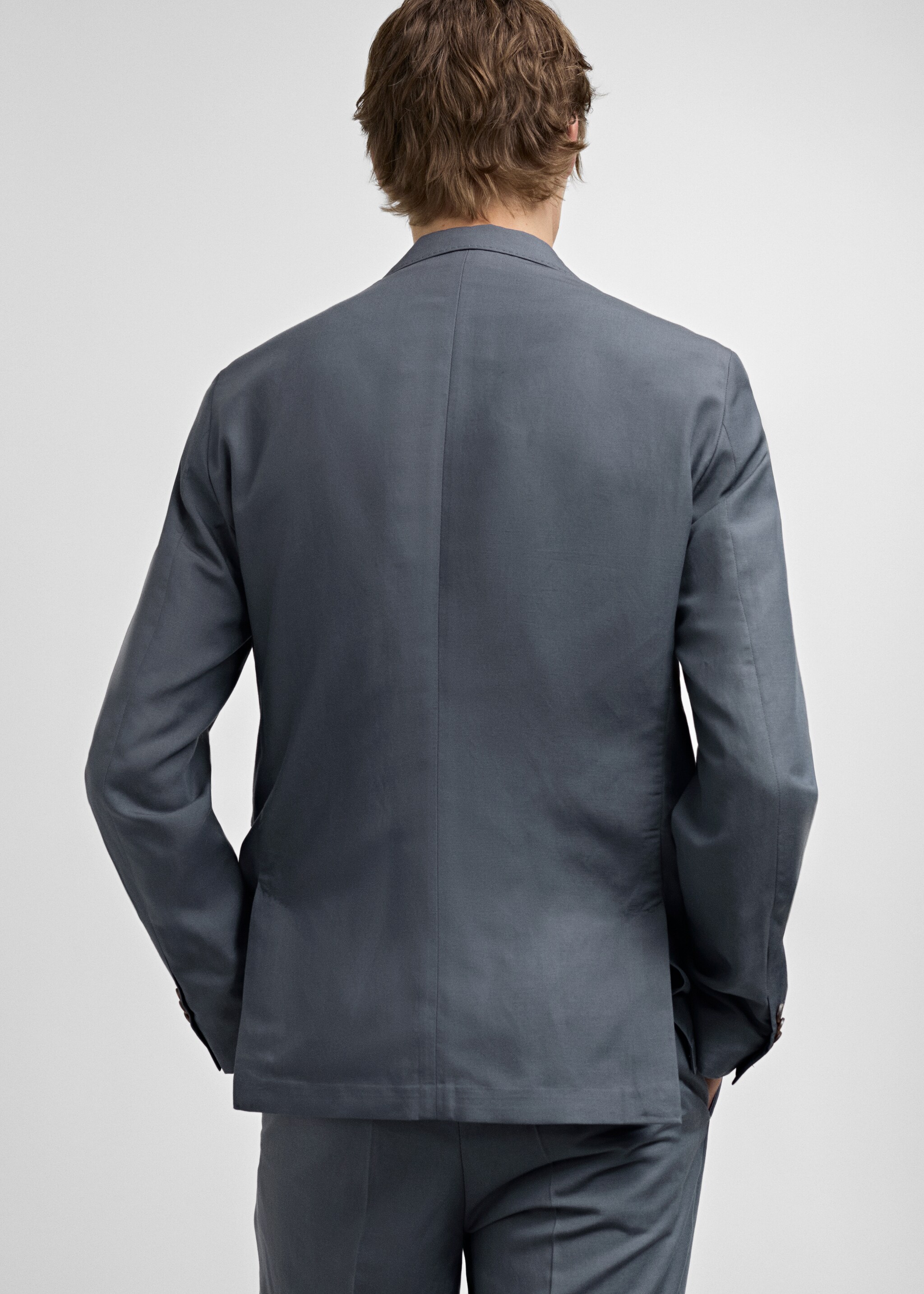 Blazer de fato slim fit com mistura de linho - Verso do artigo