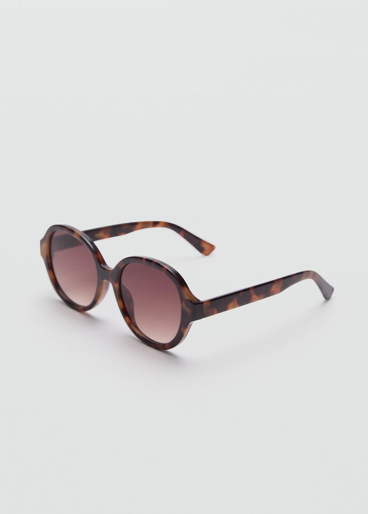 Lunettes de soleil monture ronde - Plan moyen