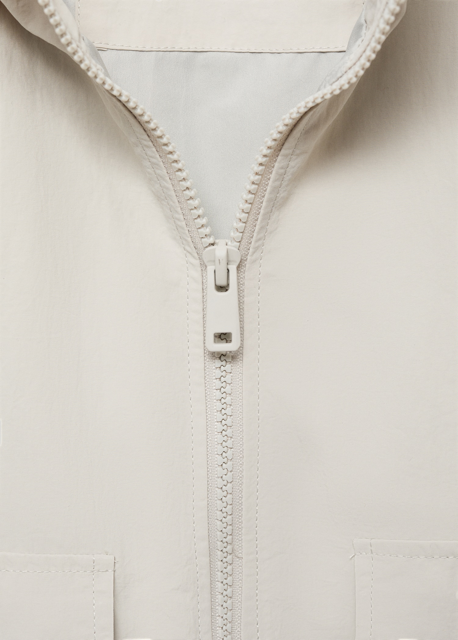 Raincoat hooded jacket - Details of the article 0