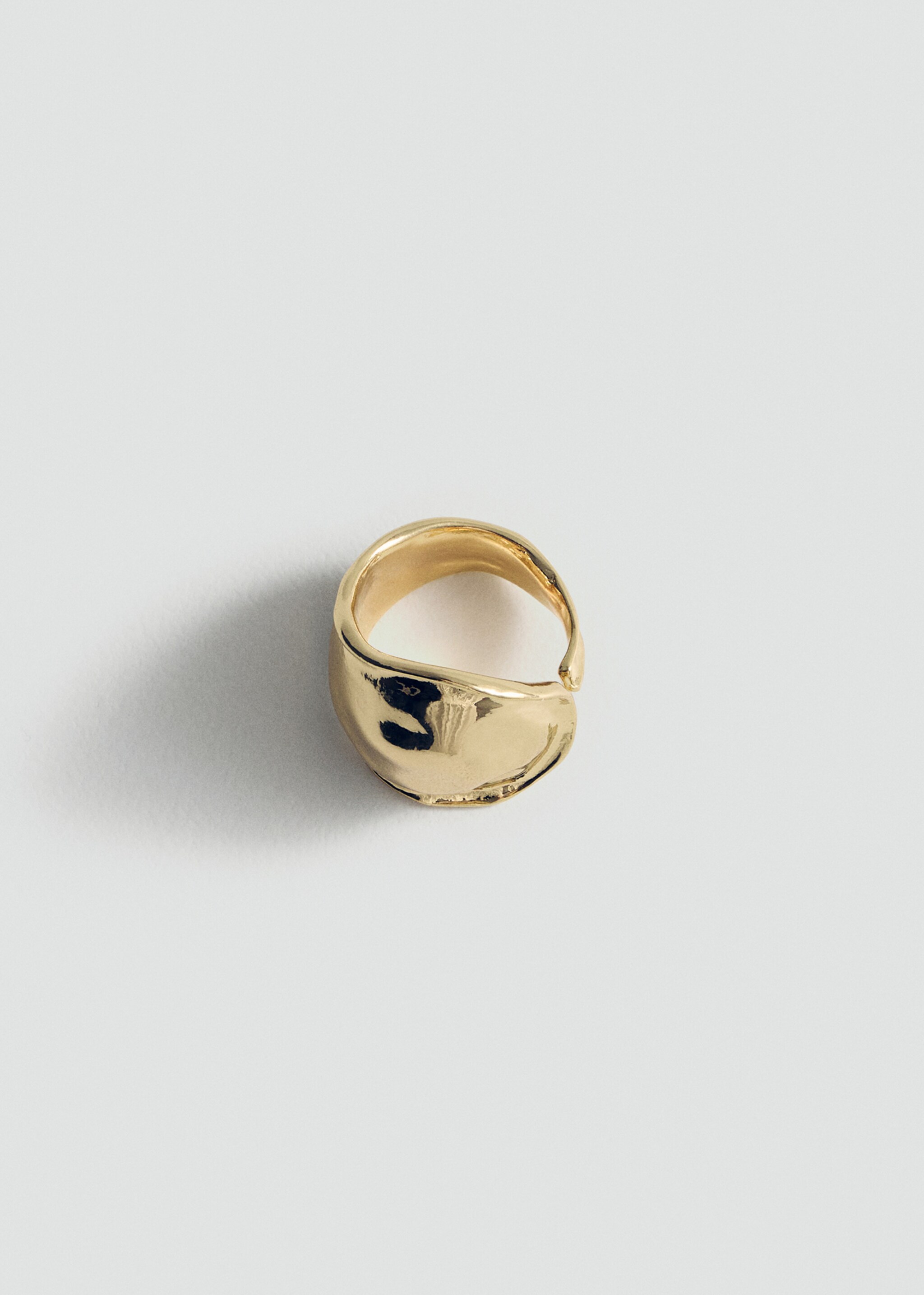 Anillo textura relieve - Artículo sin modelo