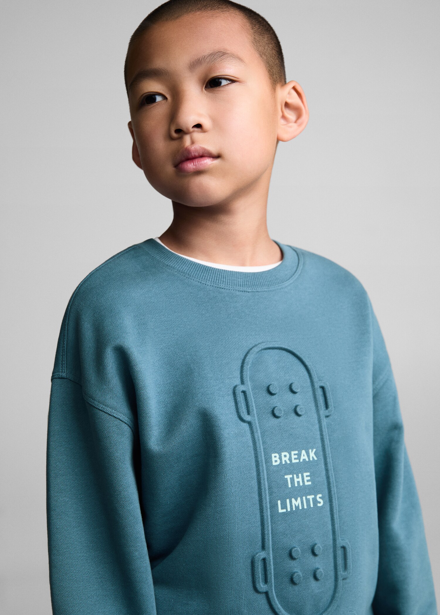 Embossed design sweatshirt - Details of the article 1