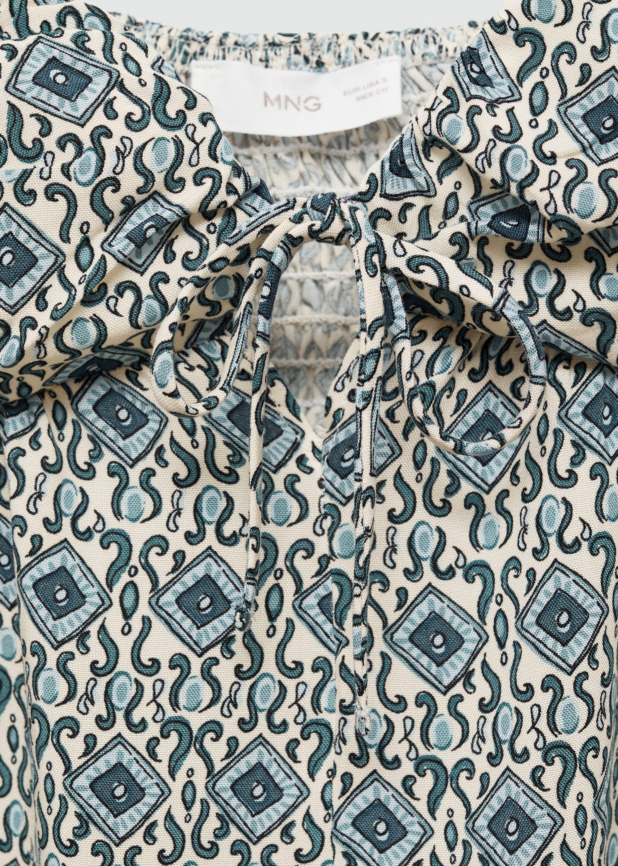 Flowy printed top - Details of the article 8