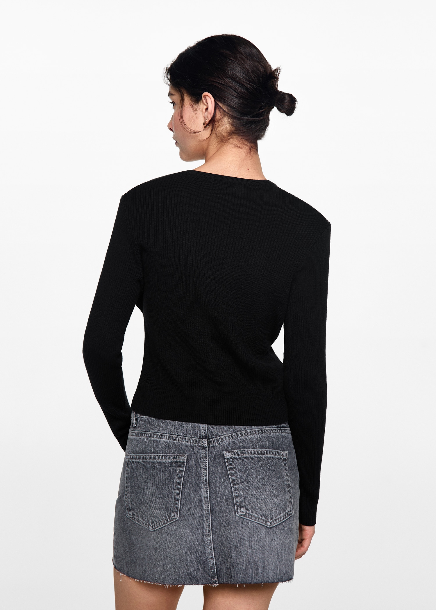 Button knit cardigan - Reverse of the article