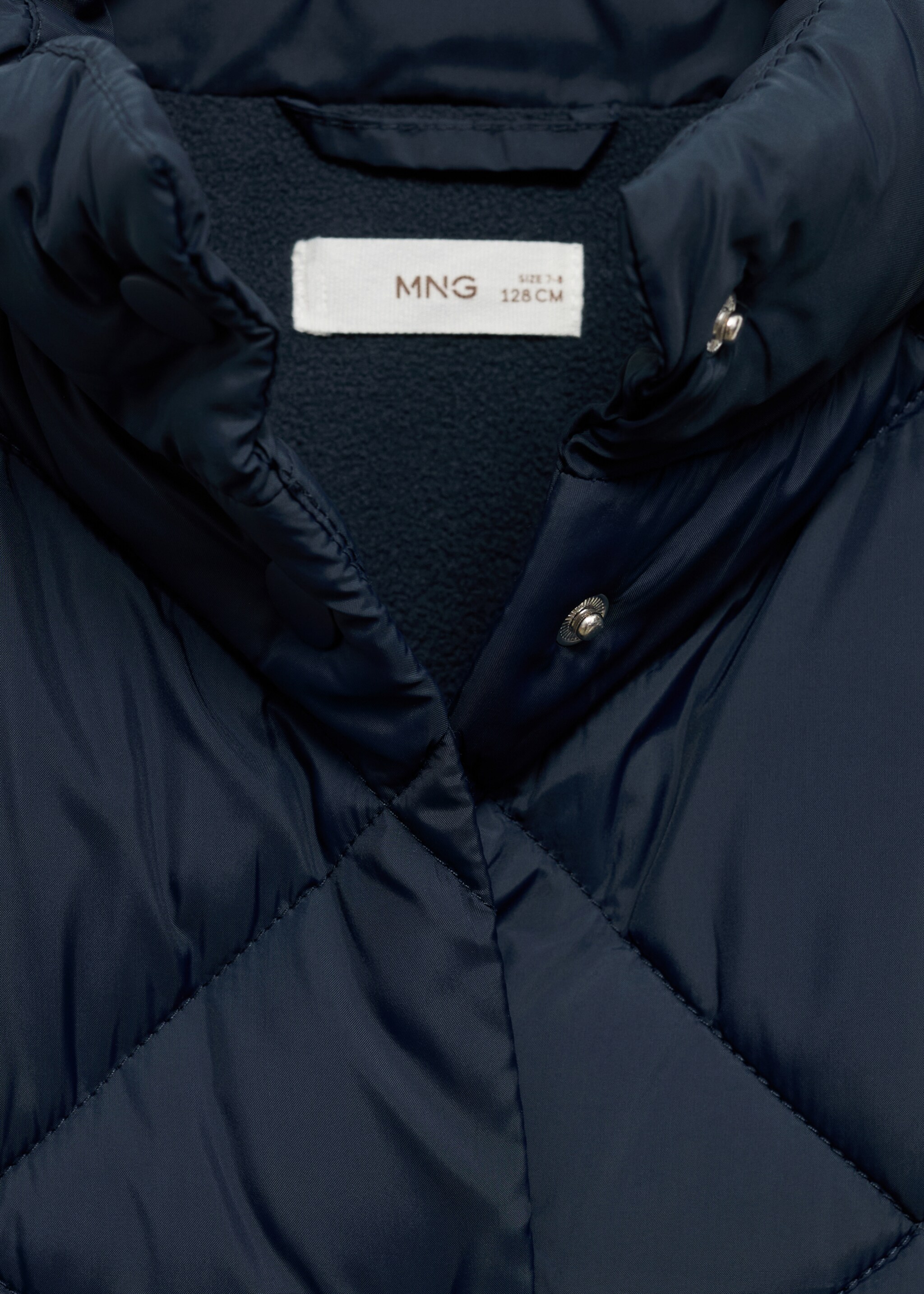 Gilet matelassé long - Détail de l'article 8, Bleu marine foncé. Ref: 77093266-00.