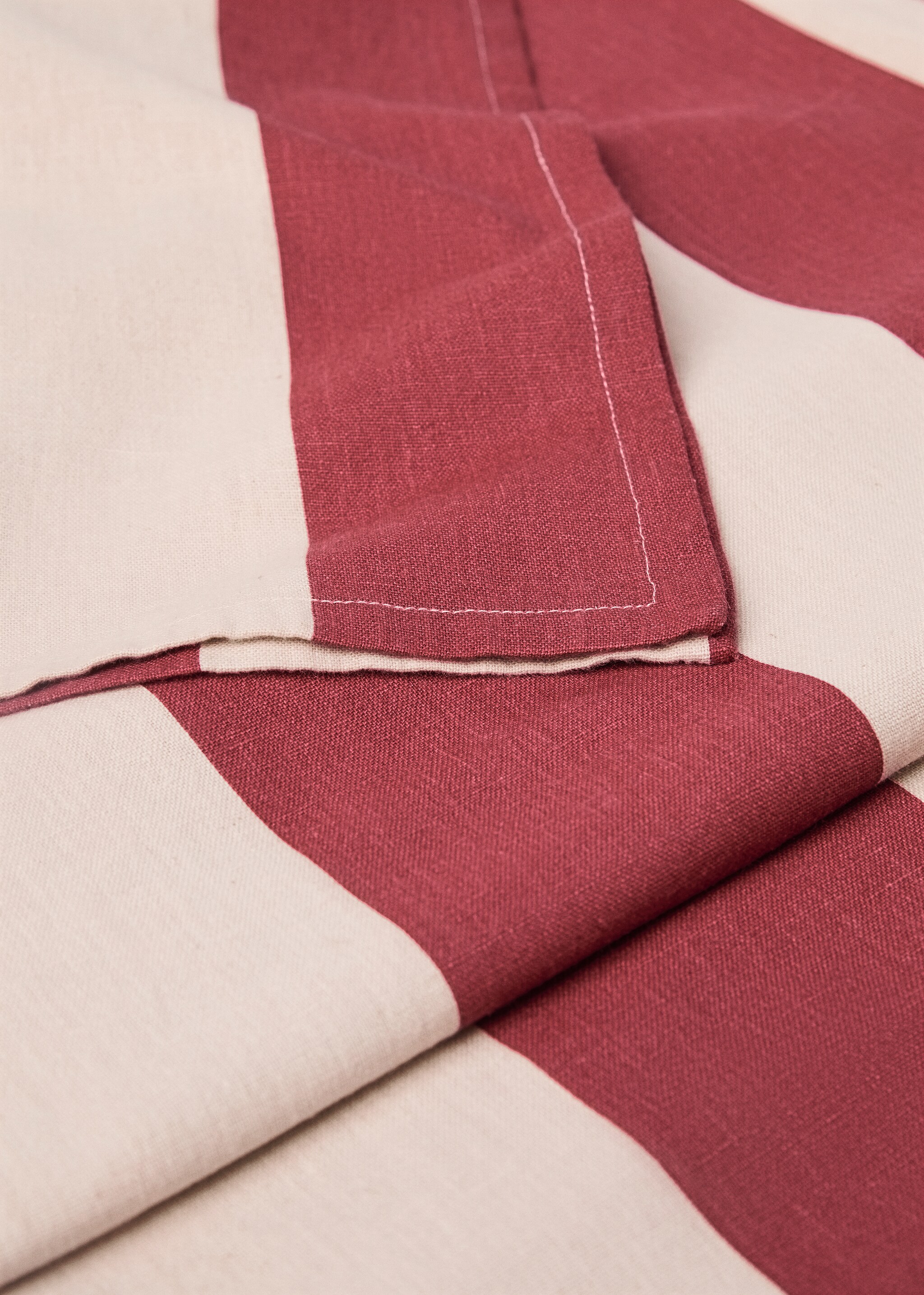 Striped cotton linen tablecloth 170x250cm - Details of the article 1
