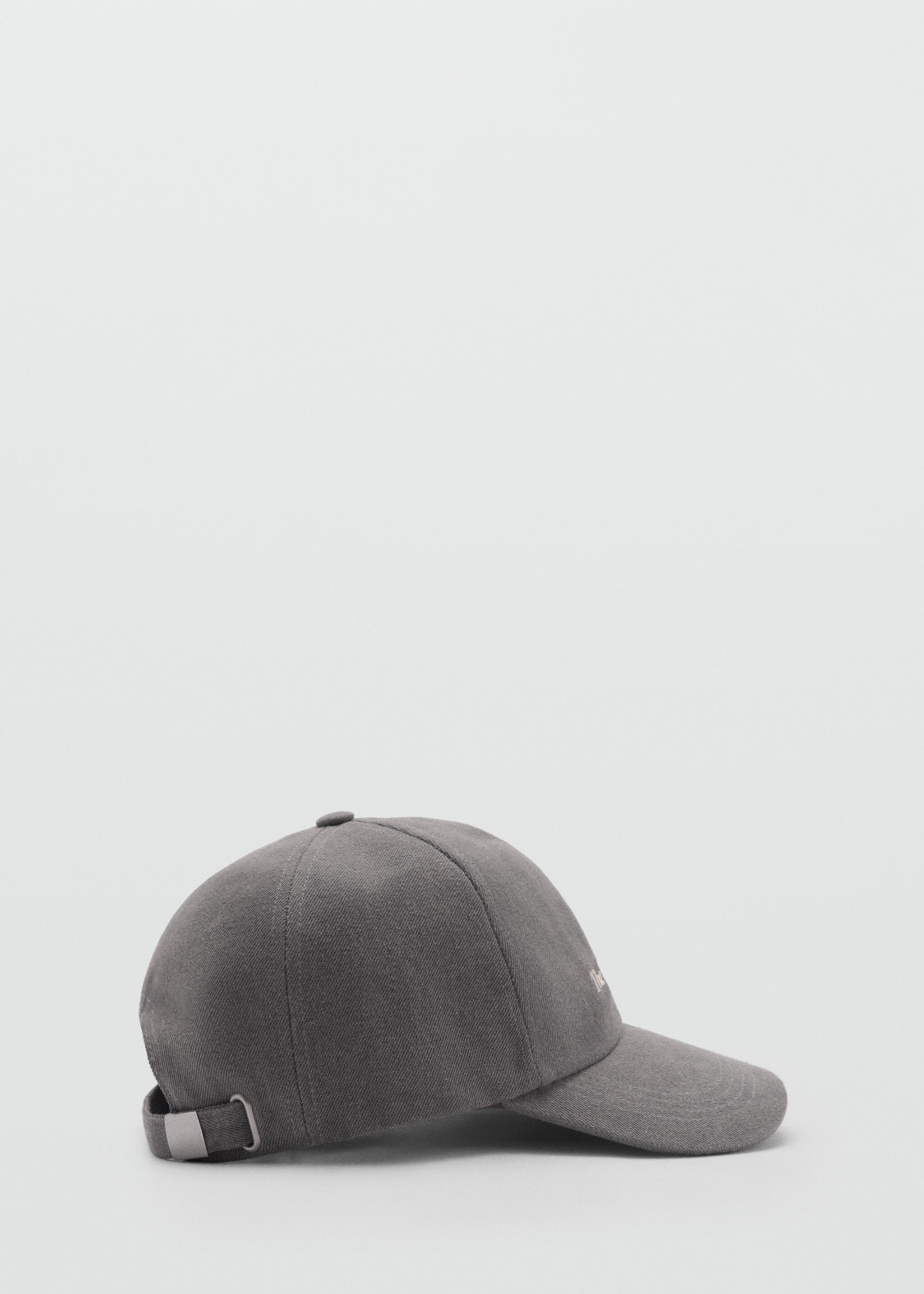 Gorra mensaje bordado - Artículo sin modelo