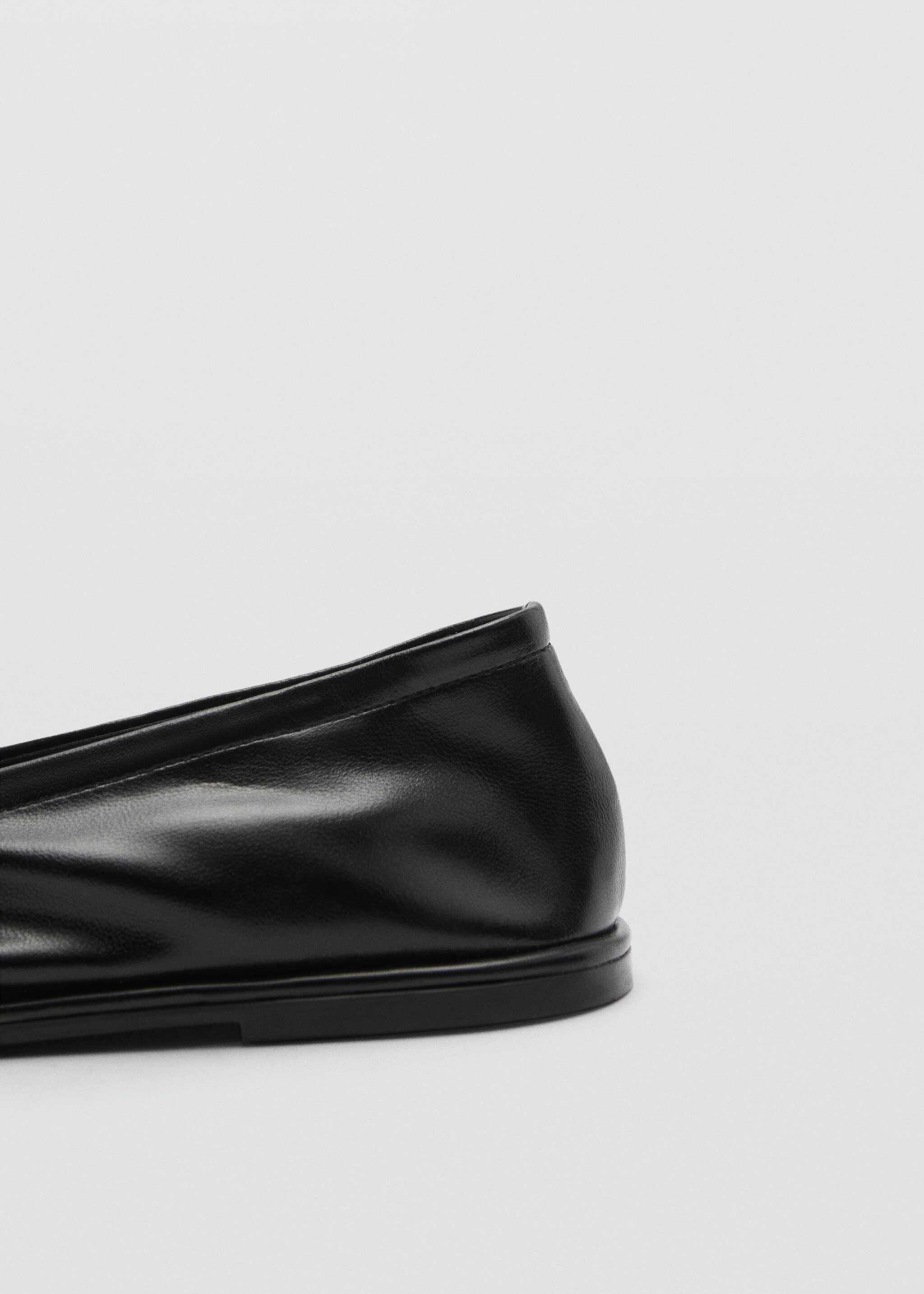 Sepatu flat ballet ujung bulat dengan gesper - Rincian barang 1