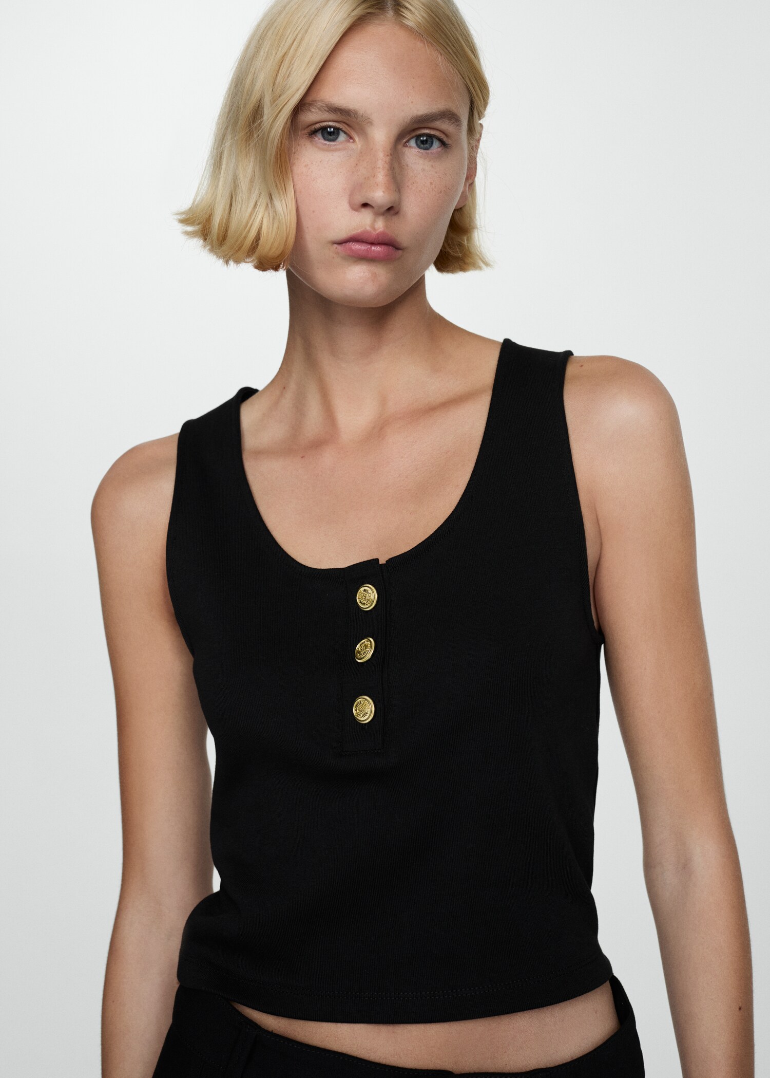 Top bretelles boutons - Plan moyen