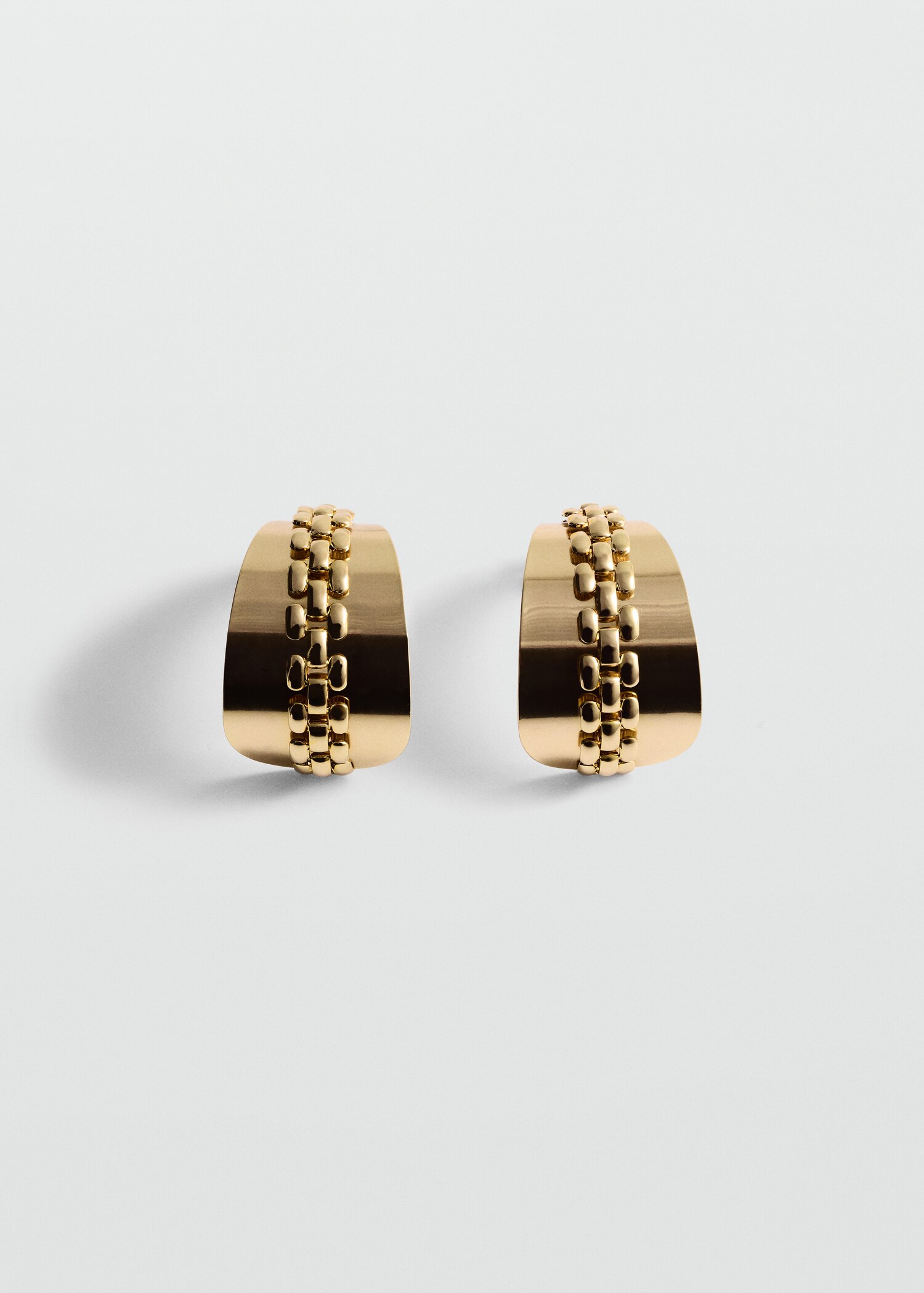 Embossed link earrings - Изделие без модели