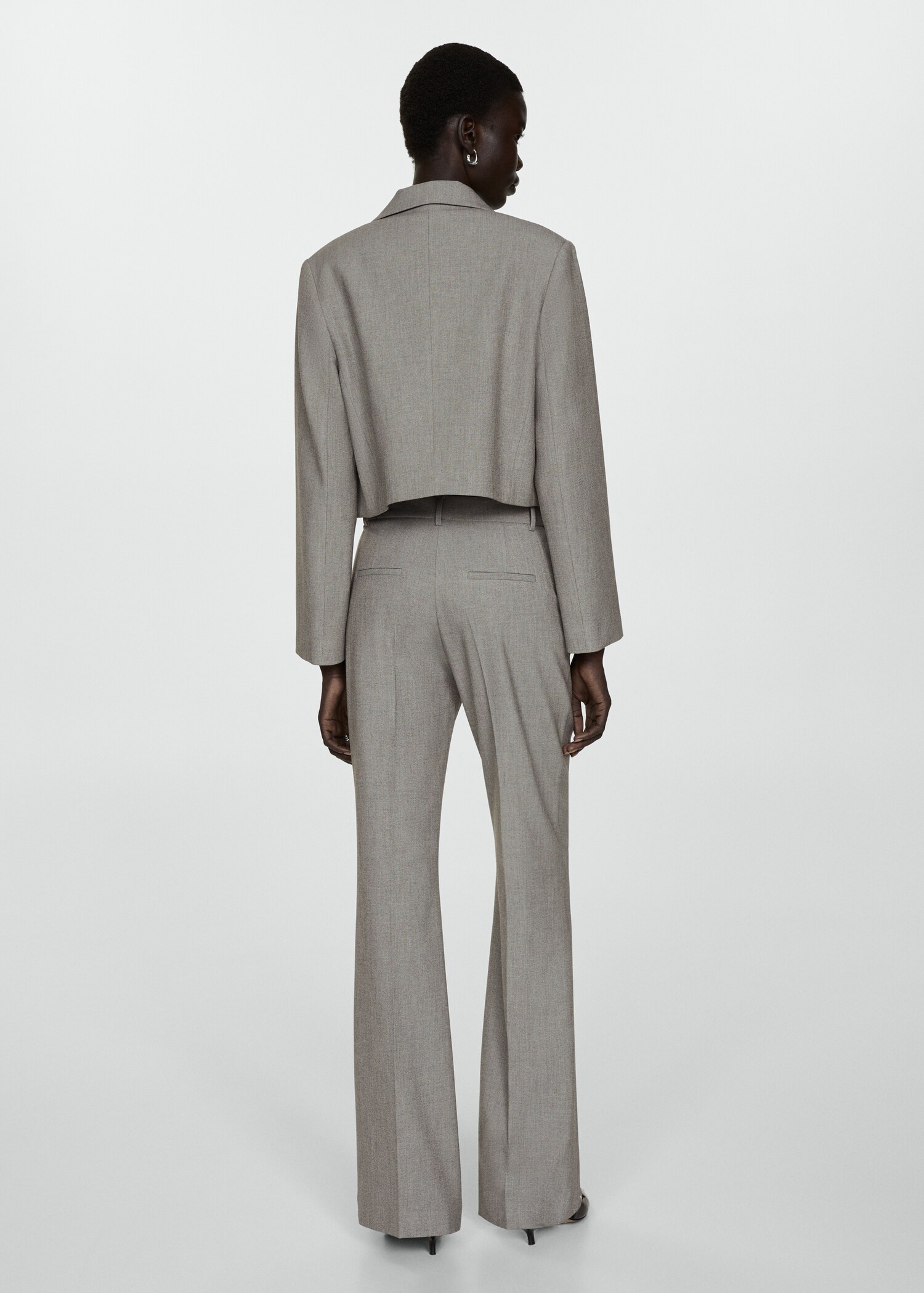 Cropped jacket with pockets - Reverse of the article