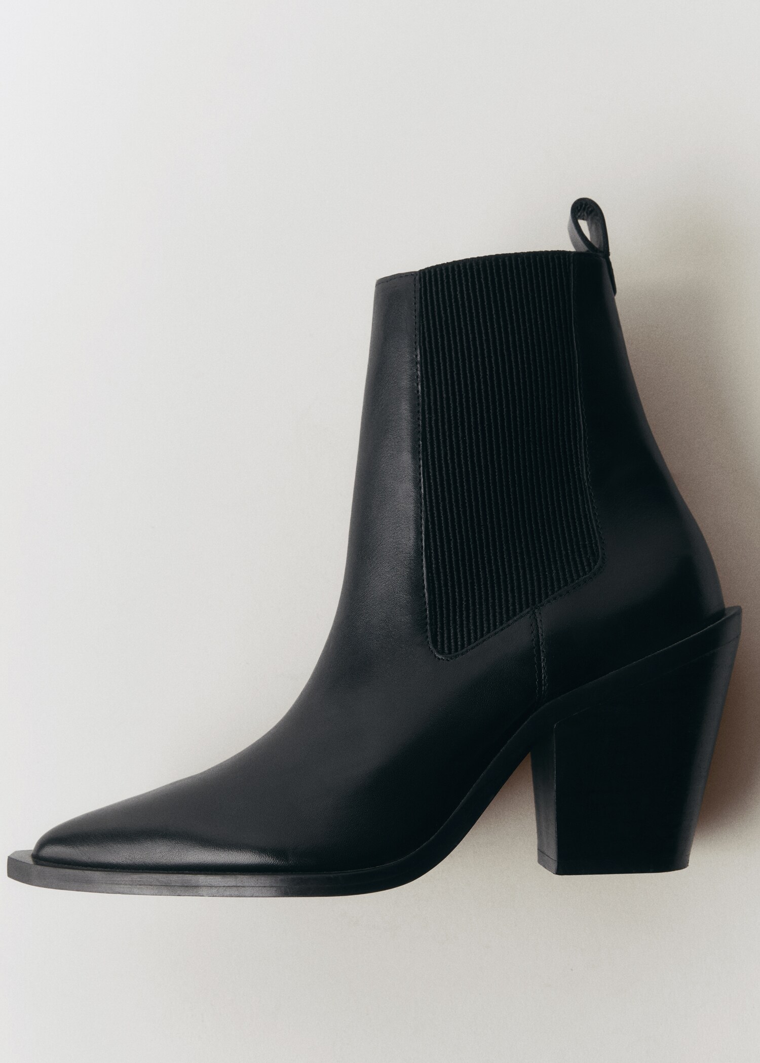 Spitze Ankle Boots aus Leder - Detail des Artikels 4