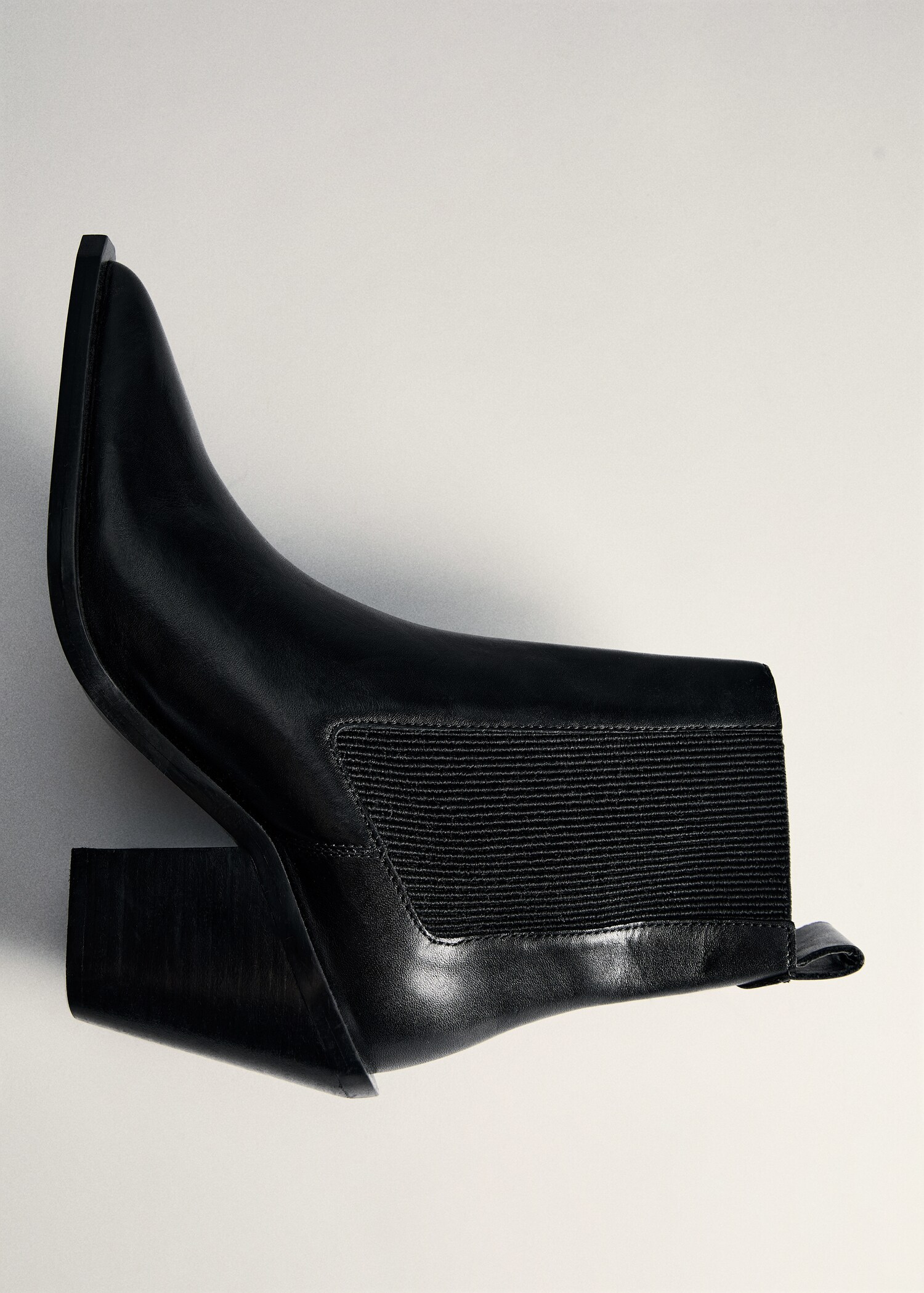 Spitze Ankle Boots aus Leder - Detail des Artikels 5