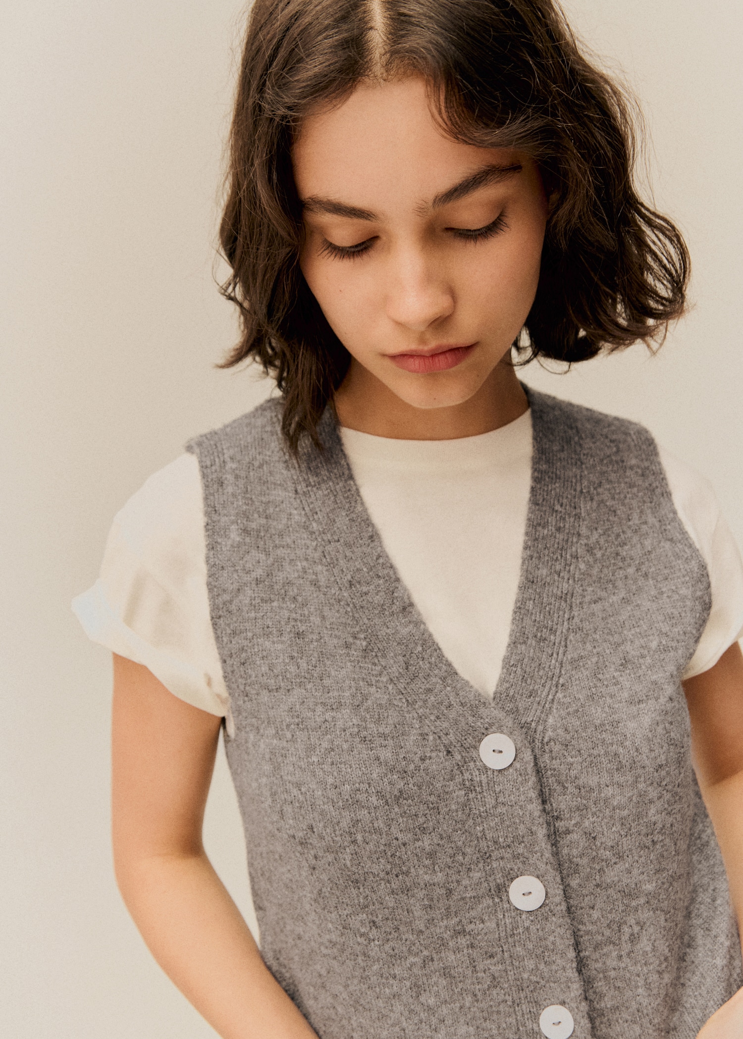 Gilet with buttons - Details of the article 5