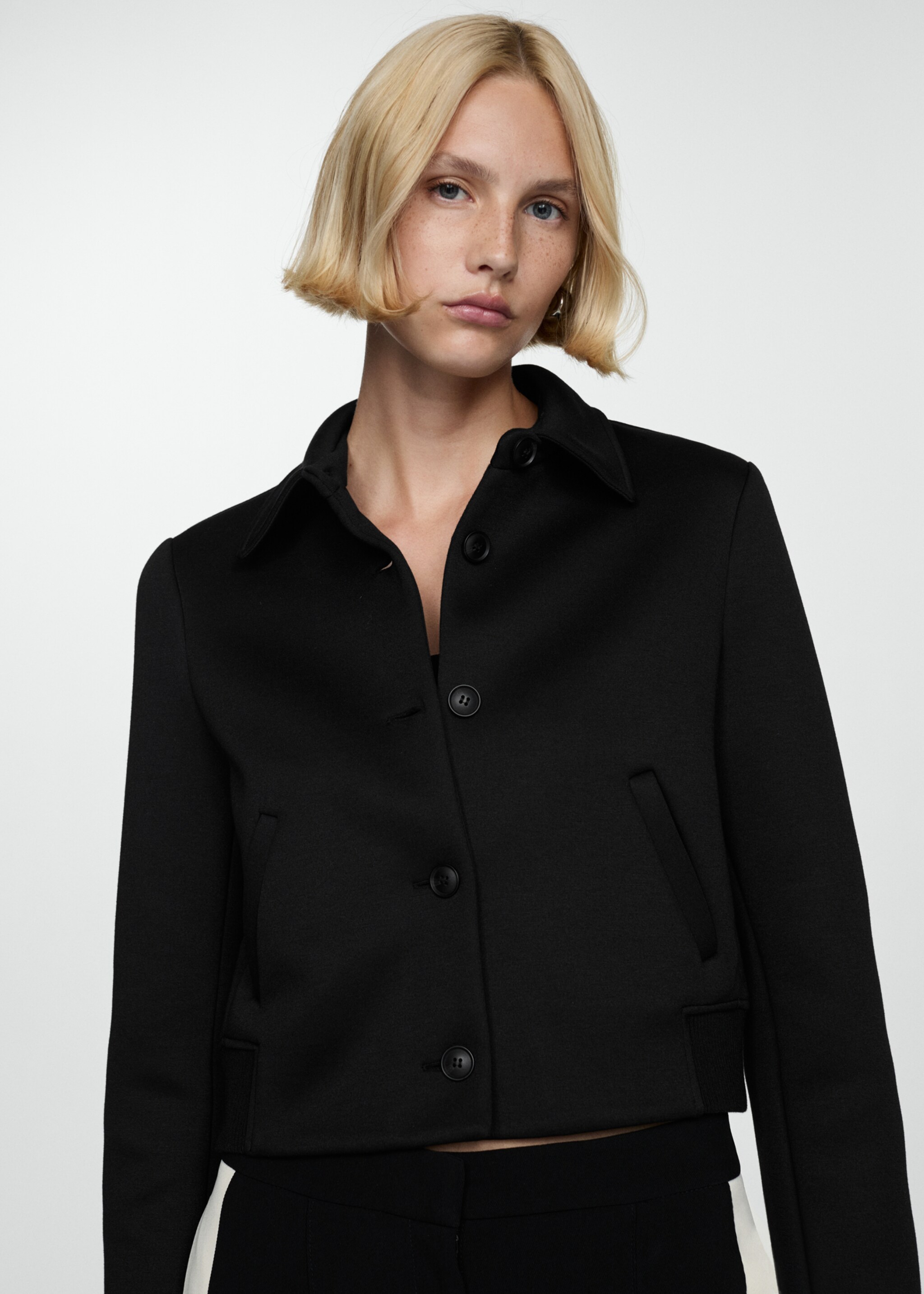 Chaqueta recta botones - Plano medio