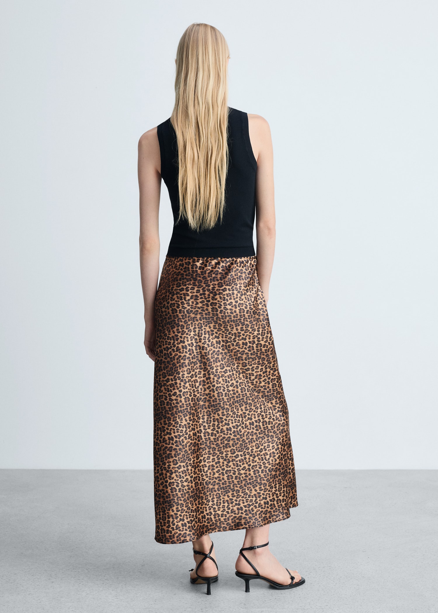Leopard-print satin skirt