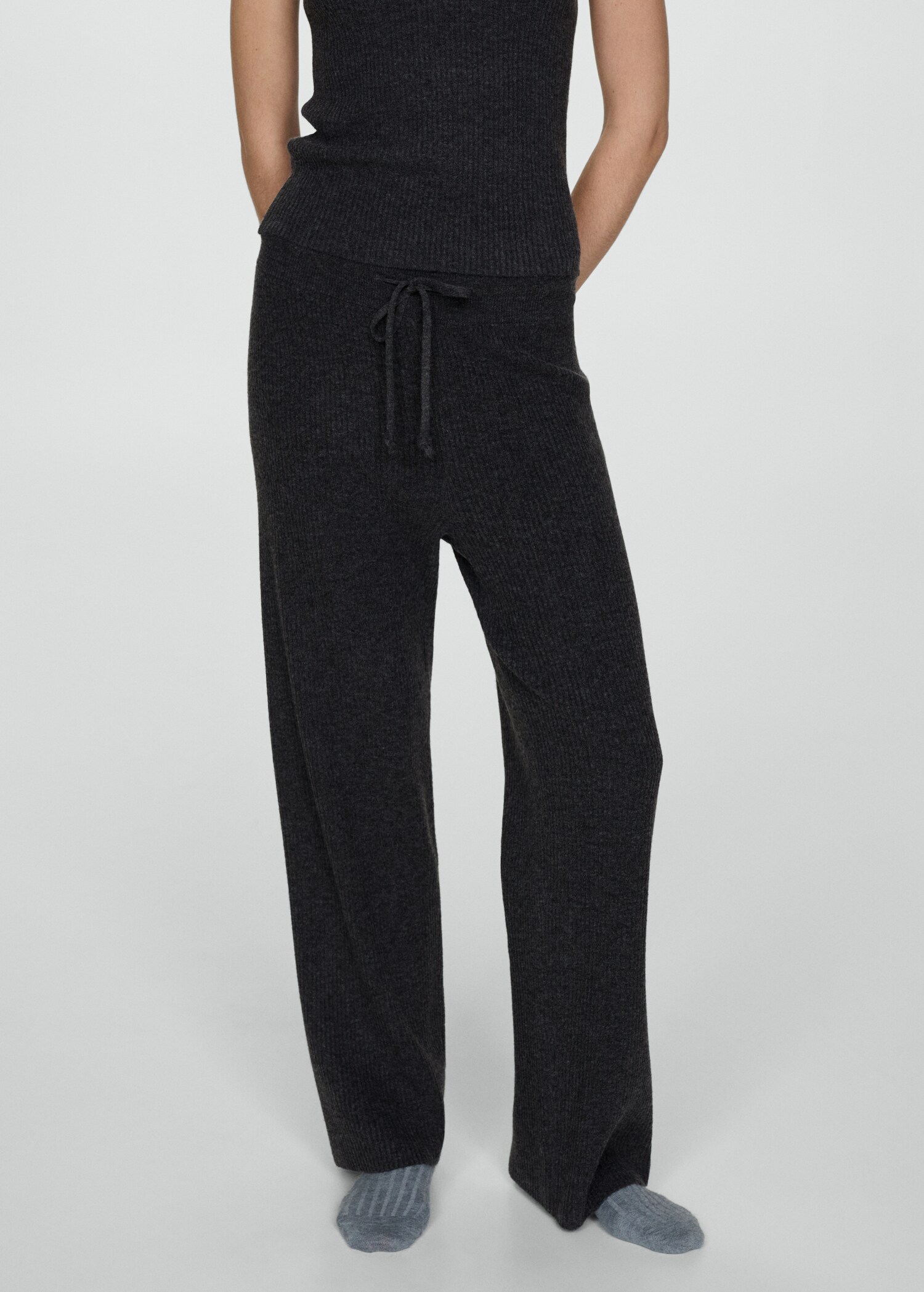 Pantalon maille côtelée fine - Plan moyen