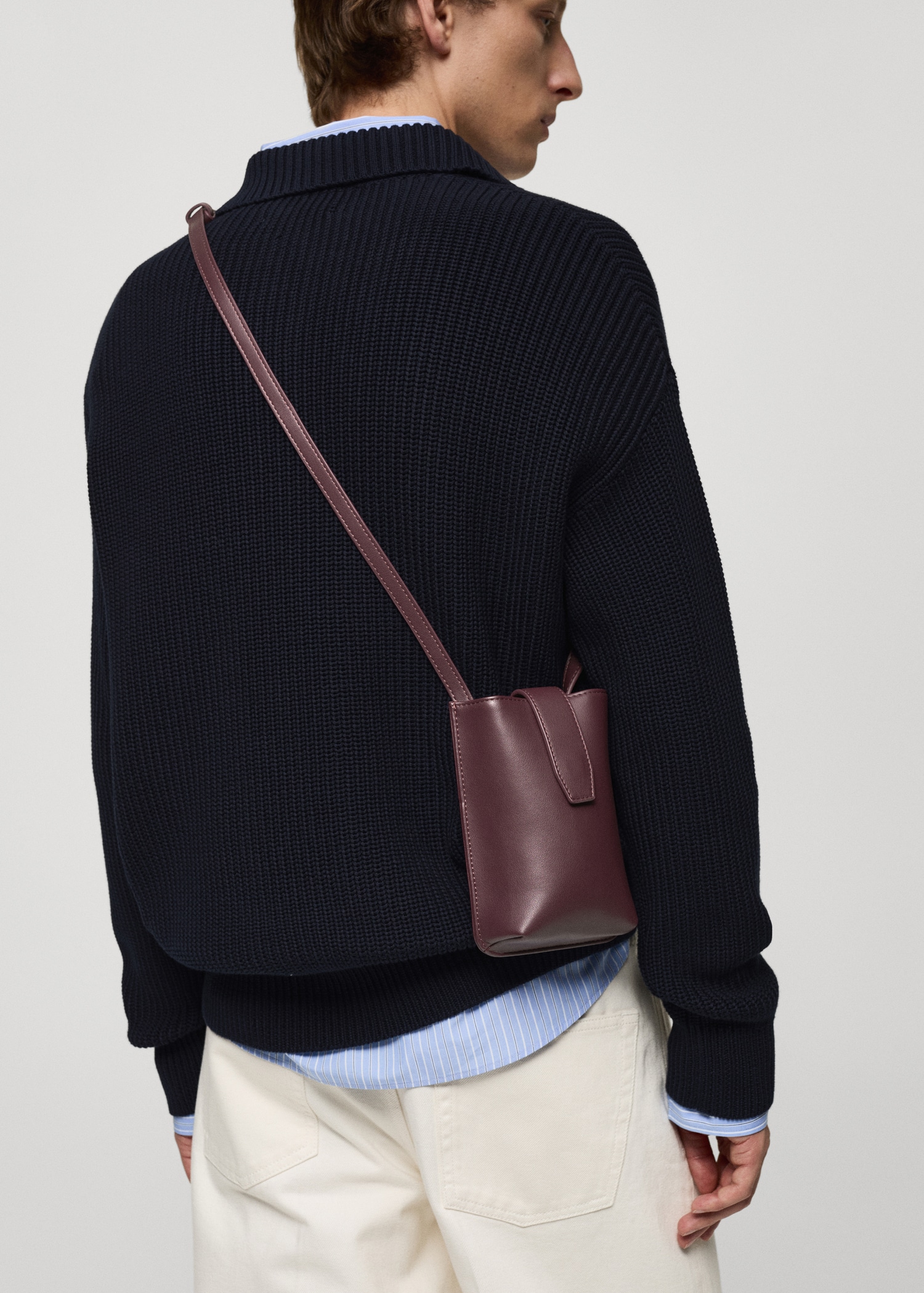 Mini leather-effect shoulder bag Men MANGO Georgia