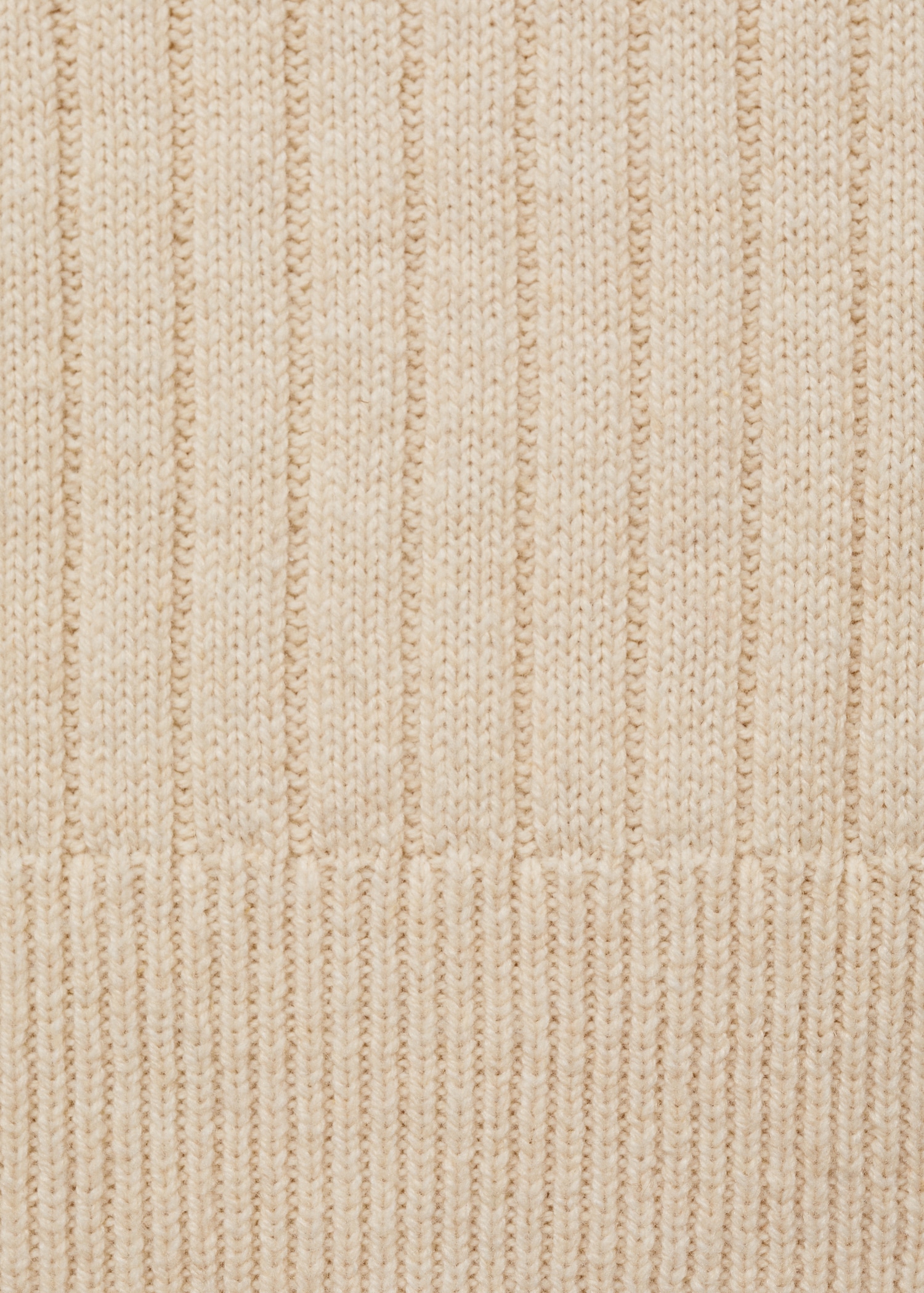 Perkins-neck knitted waistcoat - Details of the article 0