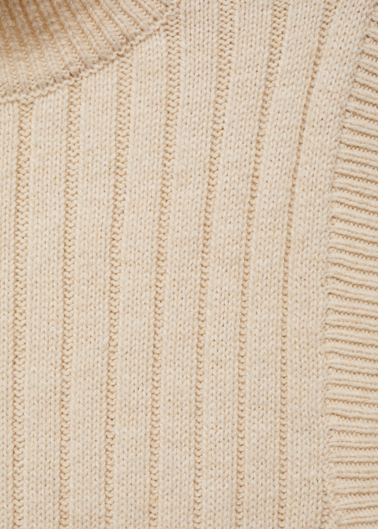 Perkins-neck knitted waistcoat - Details of the article 8