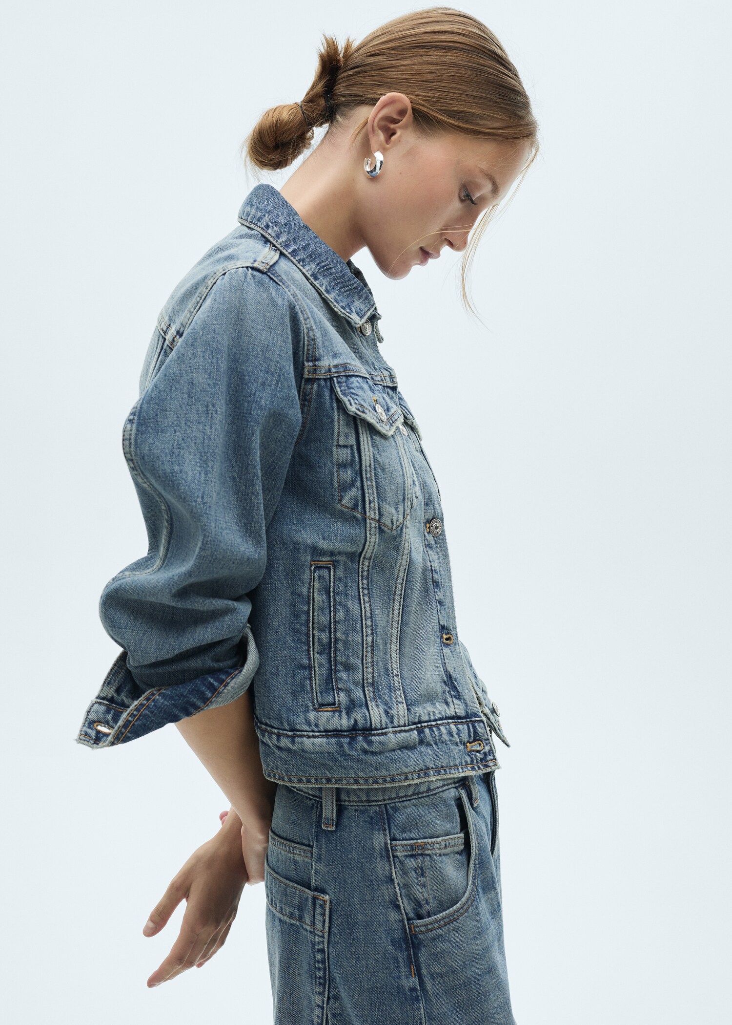 Pocketed denim jacket - Details of the article 1