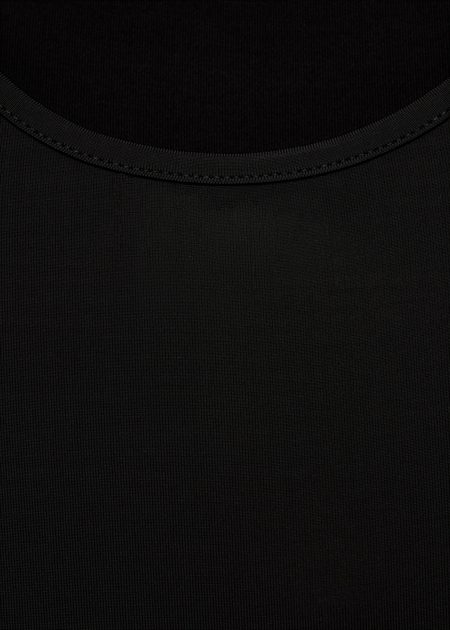 Long dress with open back - Details of the article 0