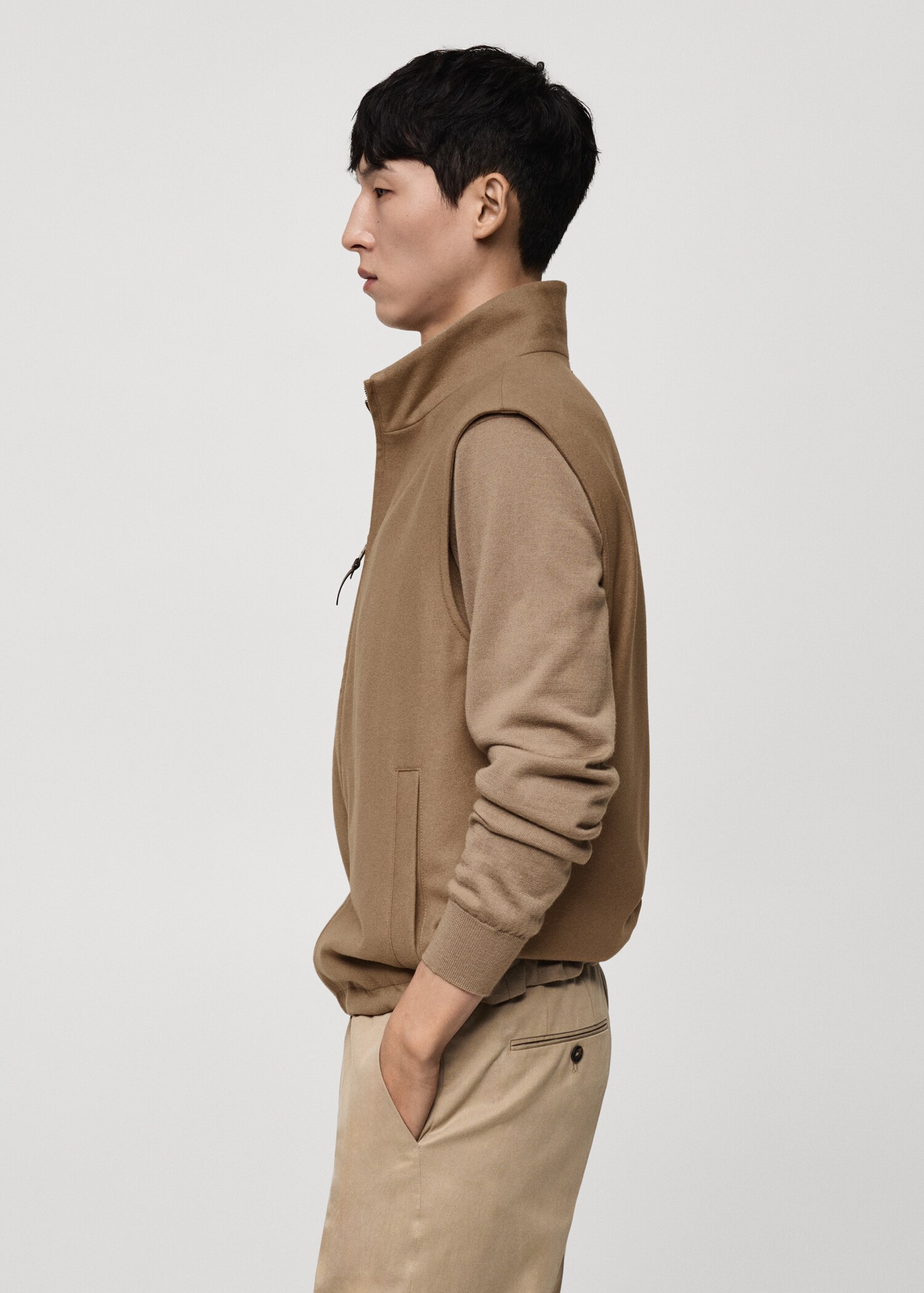 Wool-blend gilet with pockets - Details of the article 2