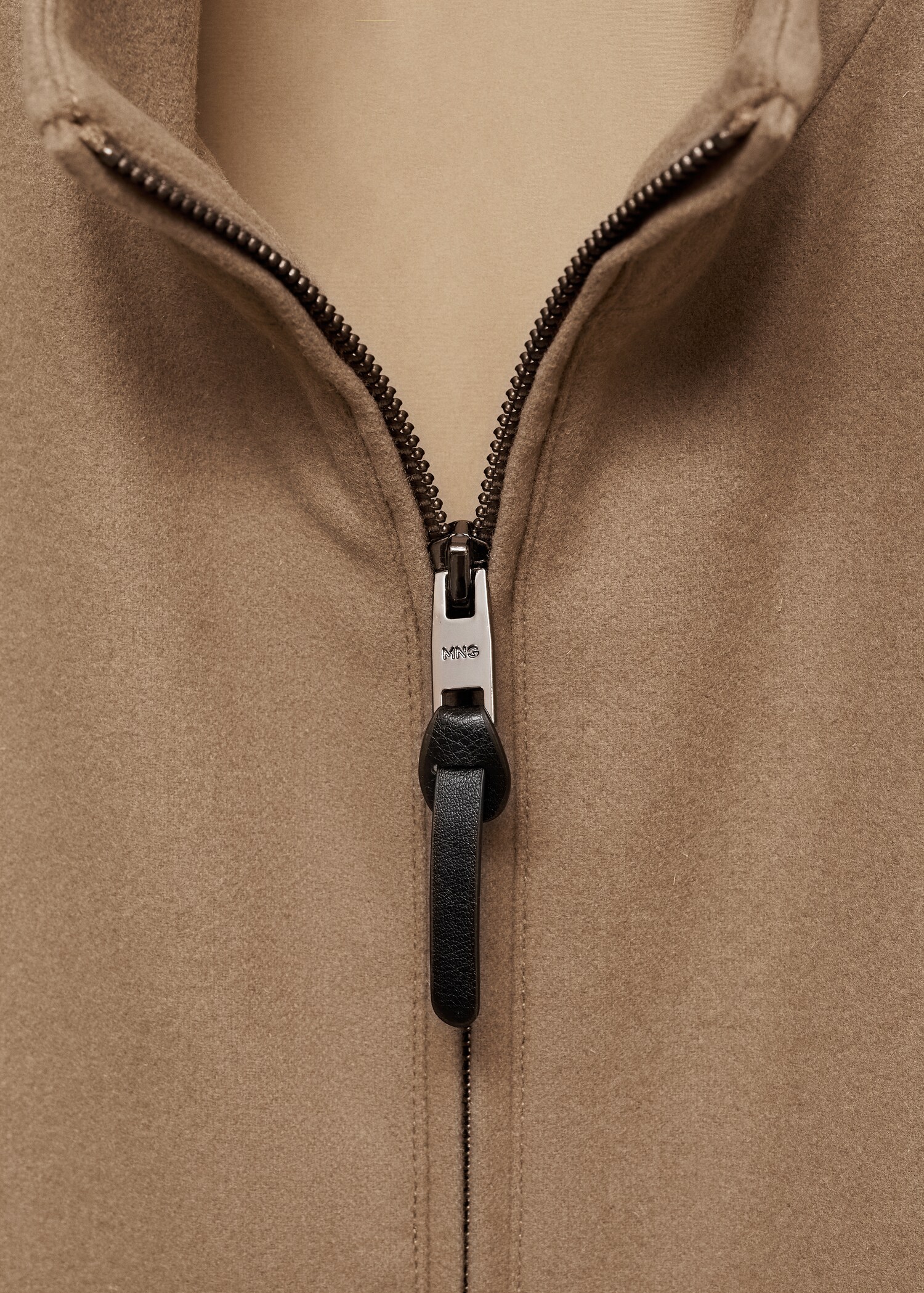 Wool-blend gilet with pockets - Details of the article 8