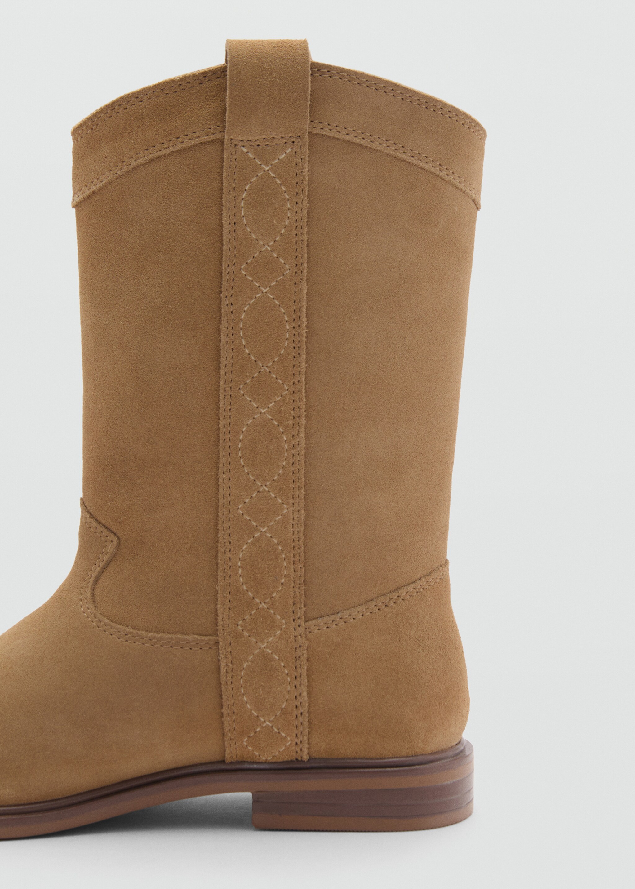 Knee-high leather boots - Details of the article 1