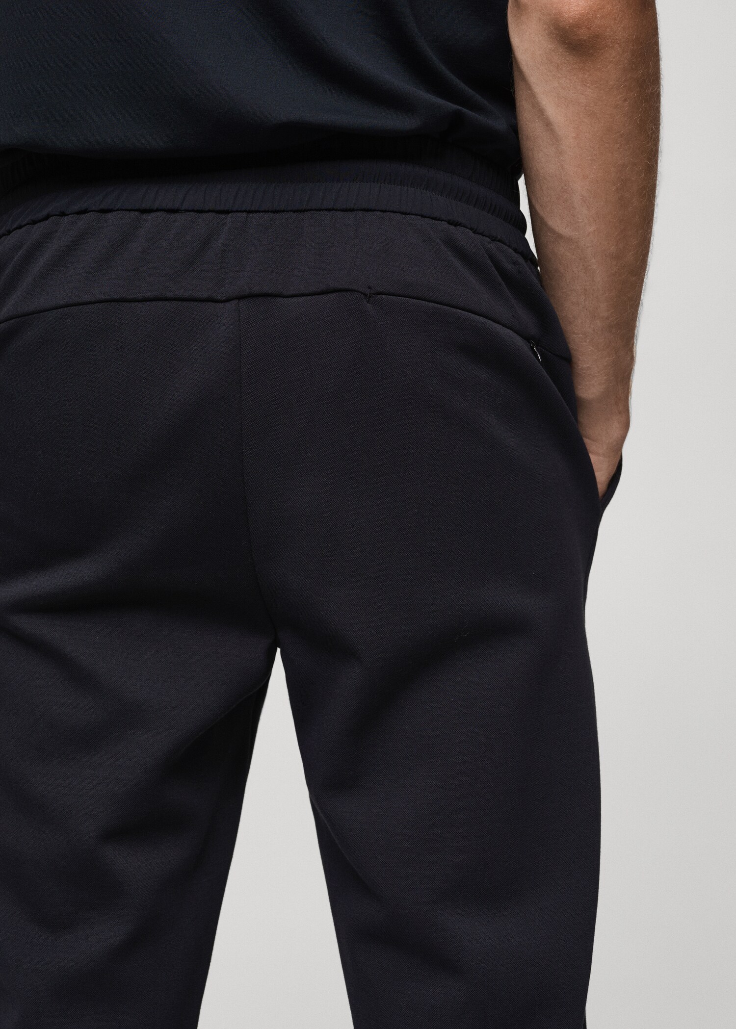 Pantalón jogger estructura tecnología antiolor - Detalle del artículo 6