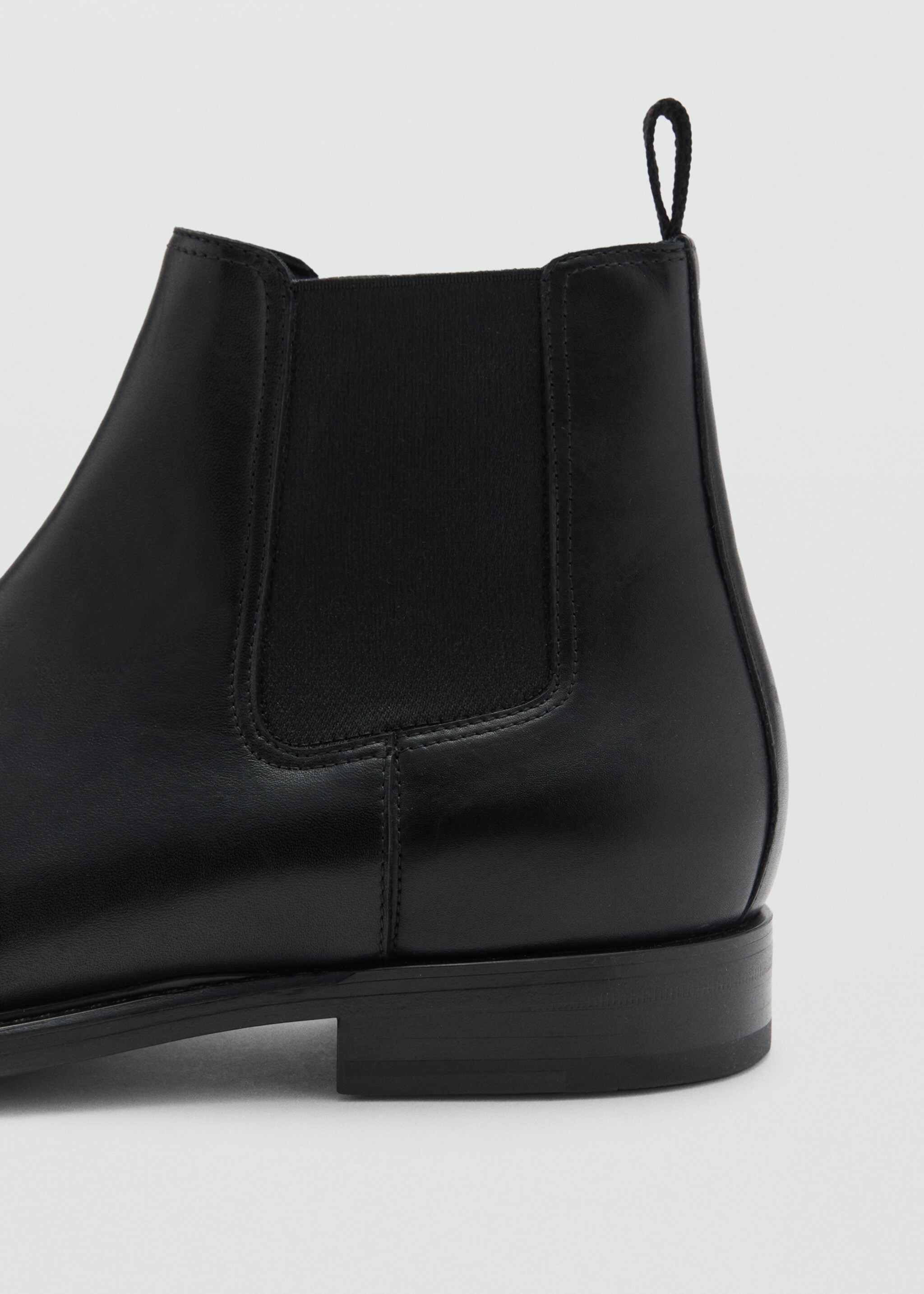 Polished leather chelsea boots - Details of the article 1