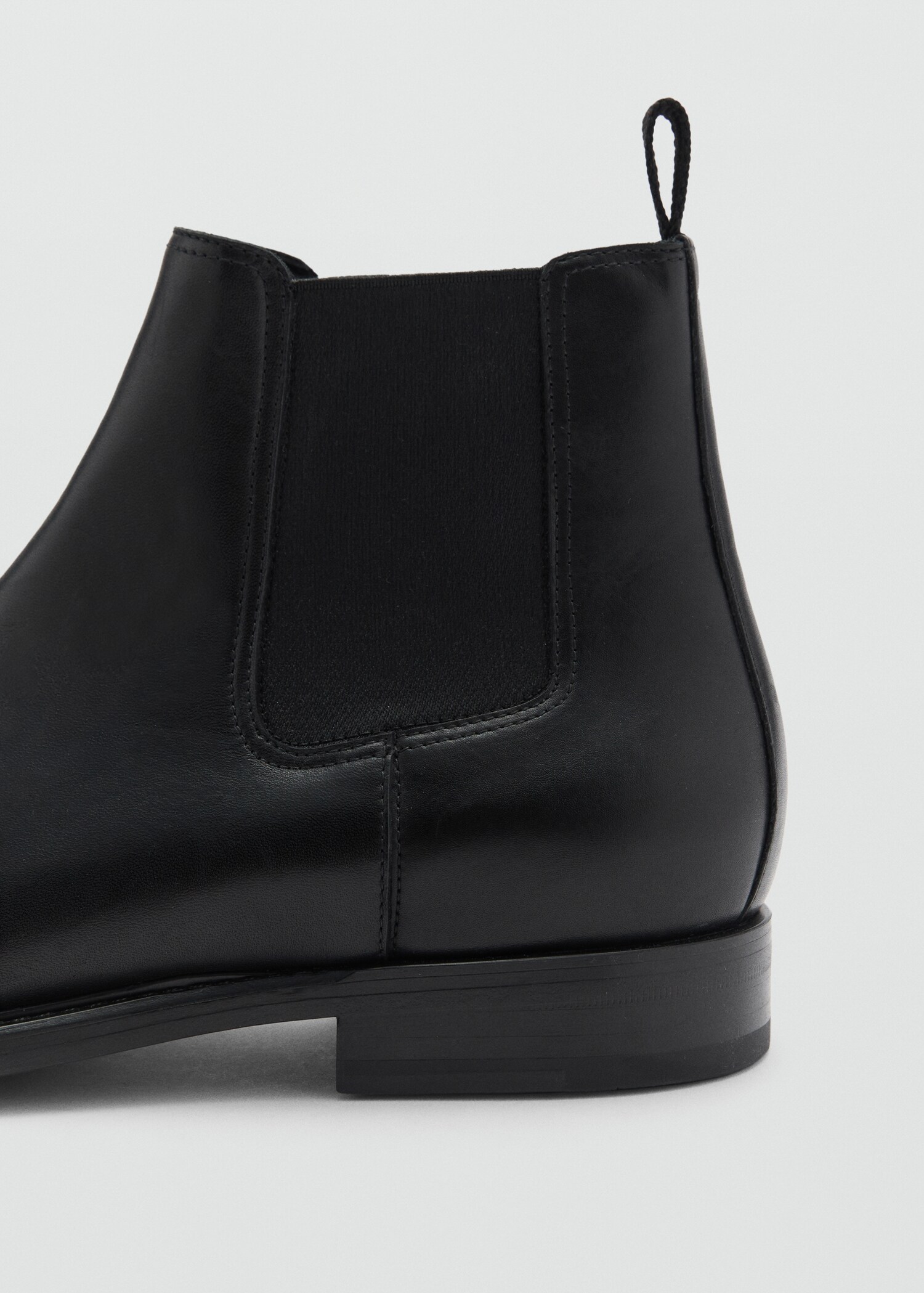 Polished leather chelsea boots - Details of the article 1