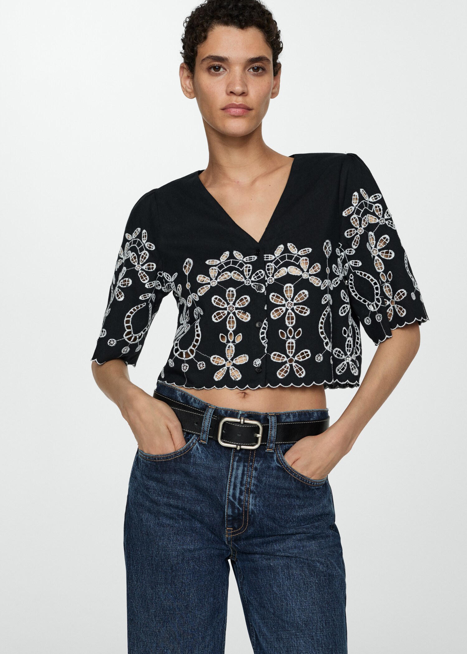 Embroidered crop top - Details of the article 6