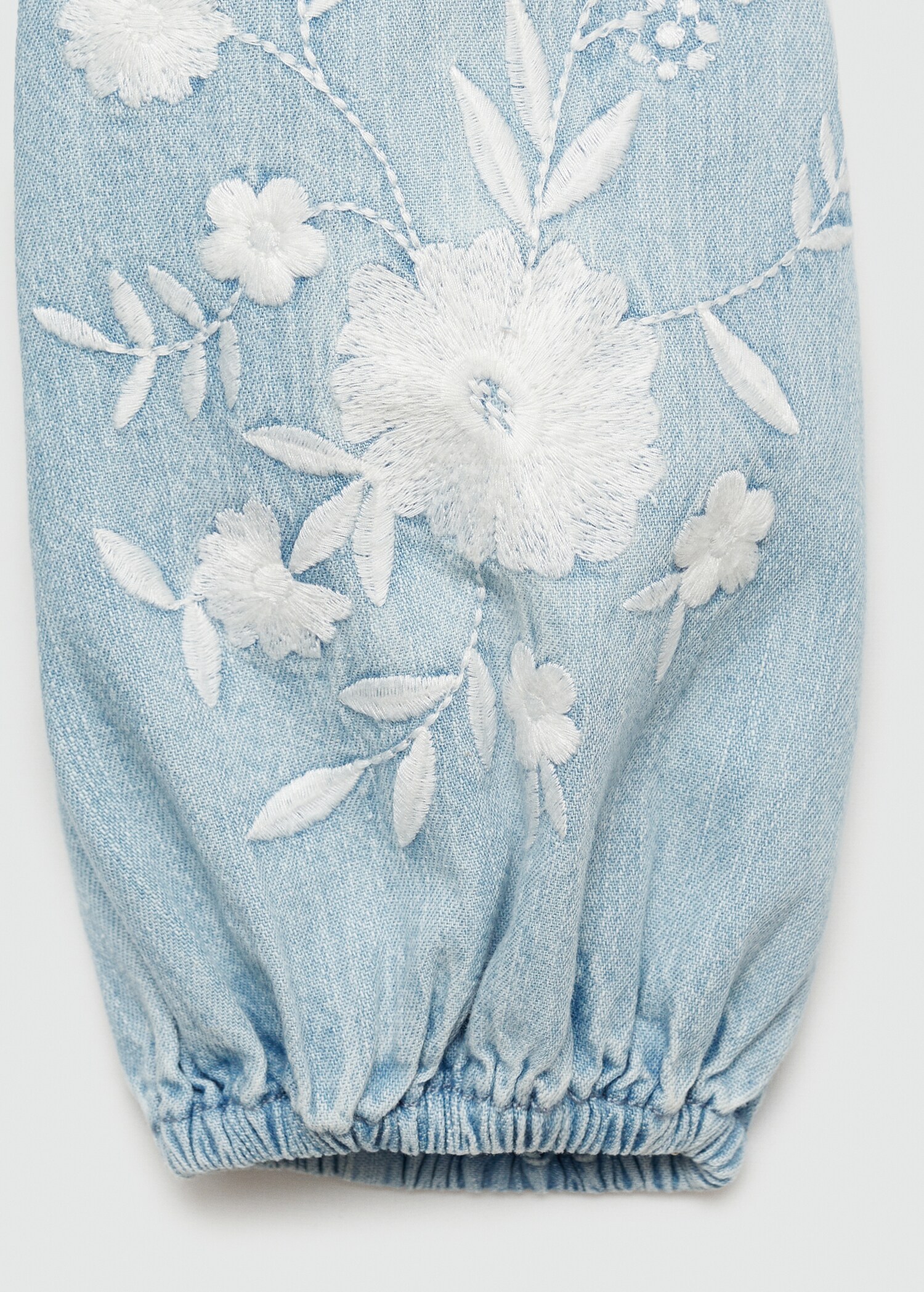 Flower embroidered denim dress - Details of the article 0