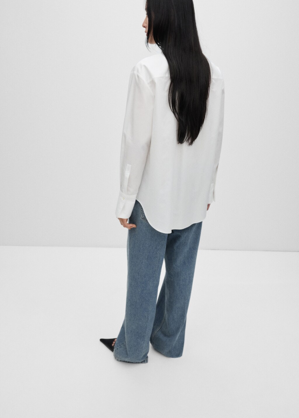 Camisa popelin oversize detalle bordado Mujer MANGO Costa Rica