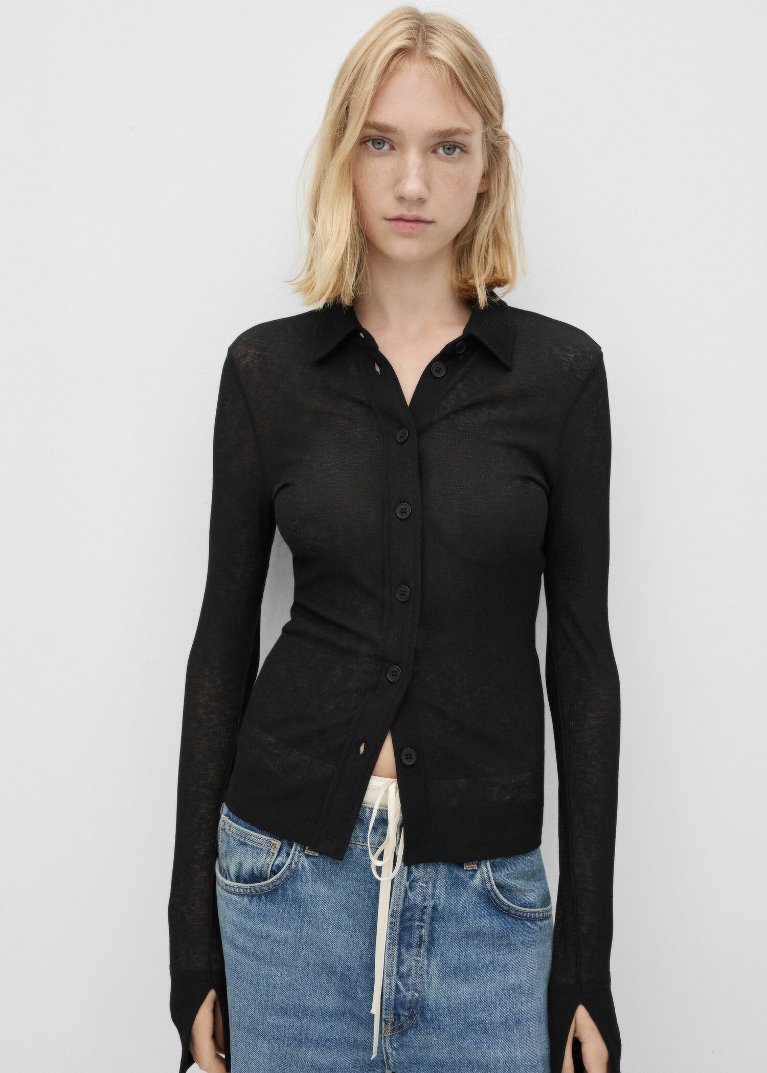 Long-sleeved fitted shirt - Medium plane