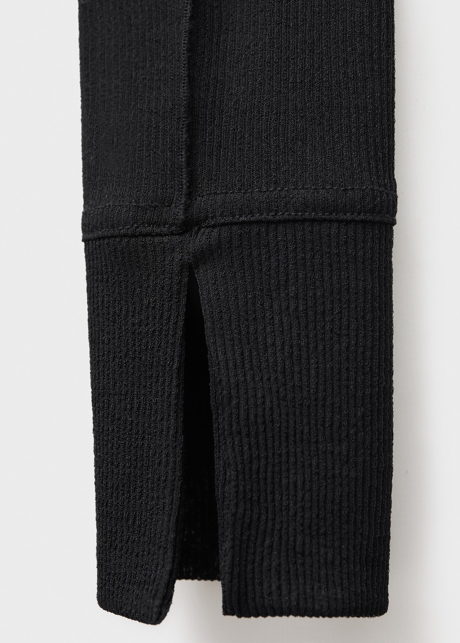 Long-sleeved fitted shirt - Details of the article 0
