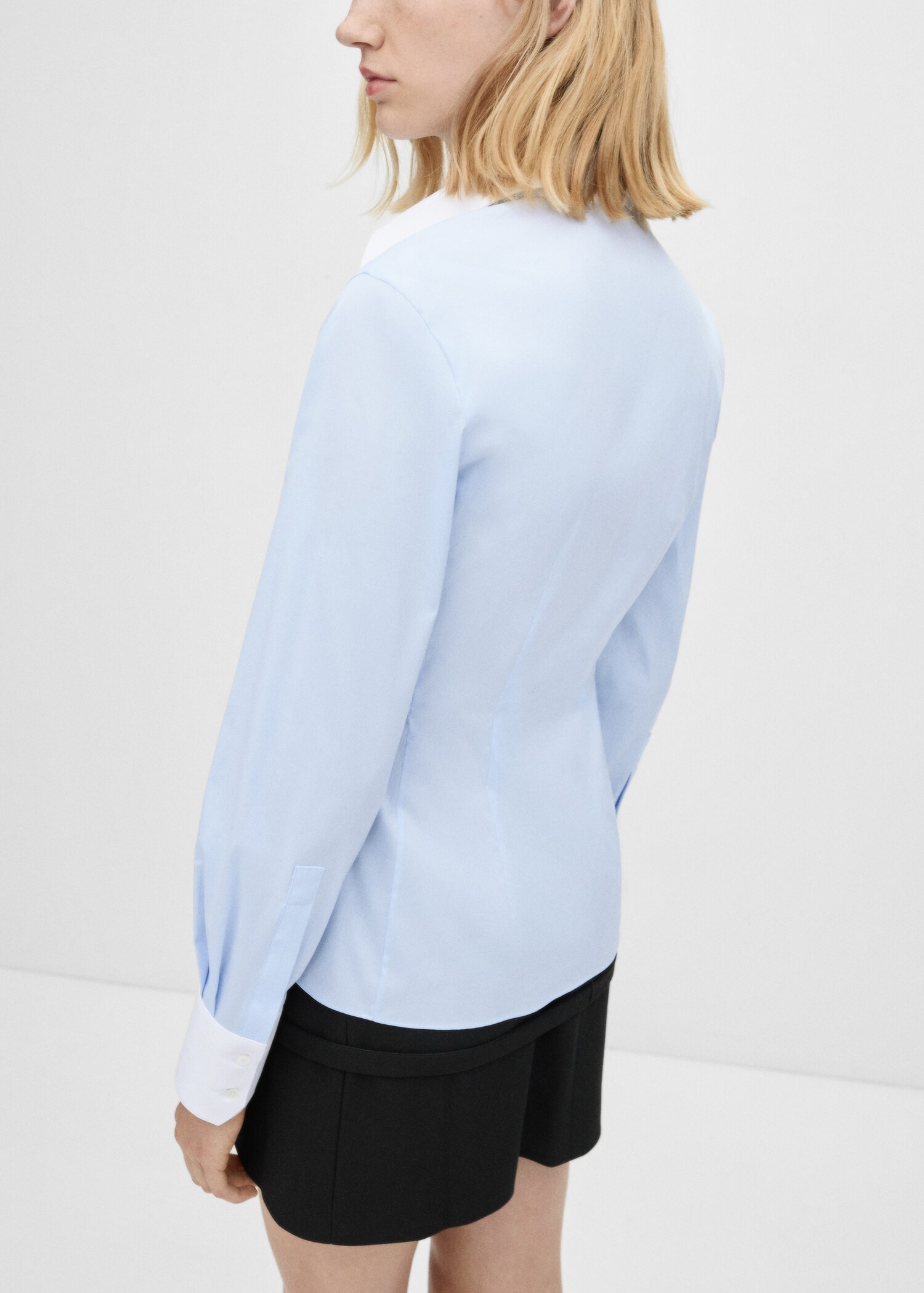Poplin shirt with contrasting details - Reverse of the article