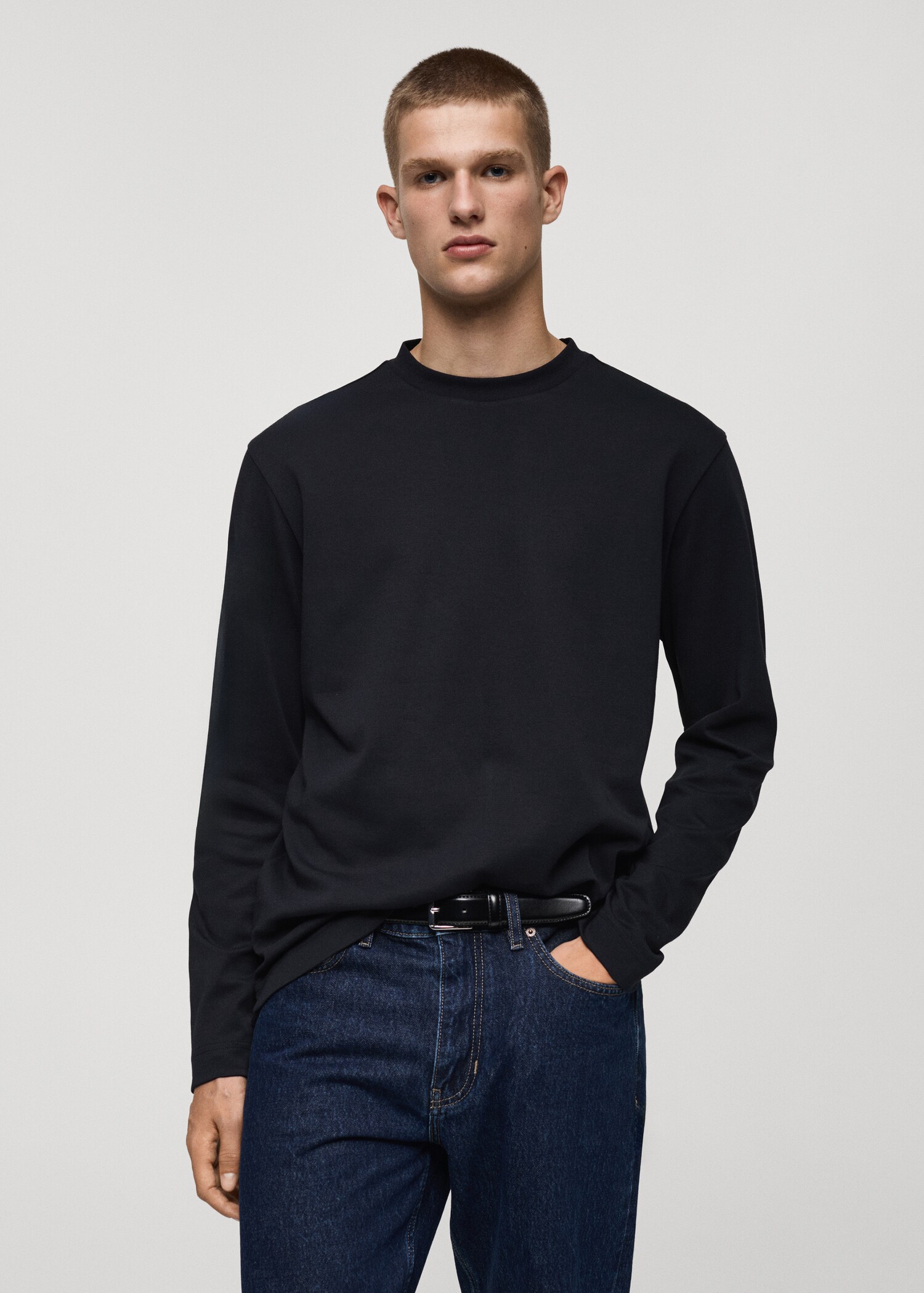 100% cotton long-sleeved t-shirt - Medium plane