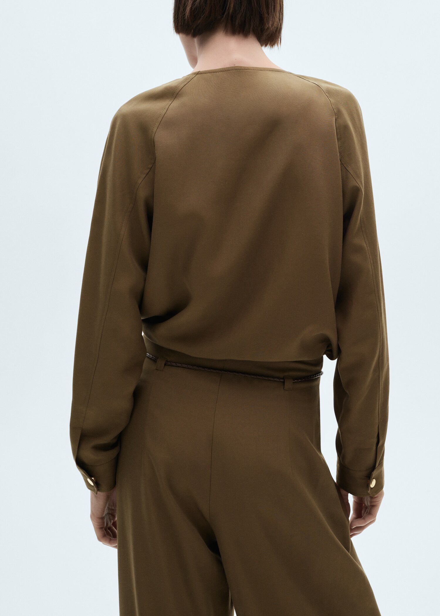 Chaqueta lyocell bolsillos - Reverso del artículo