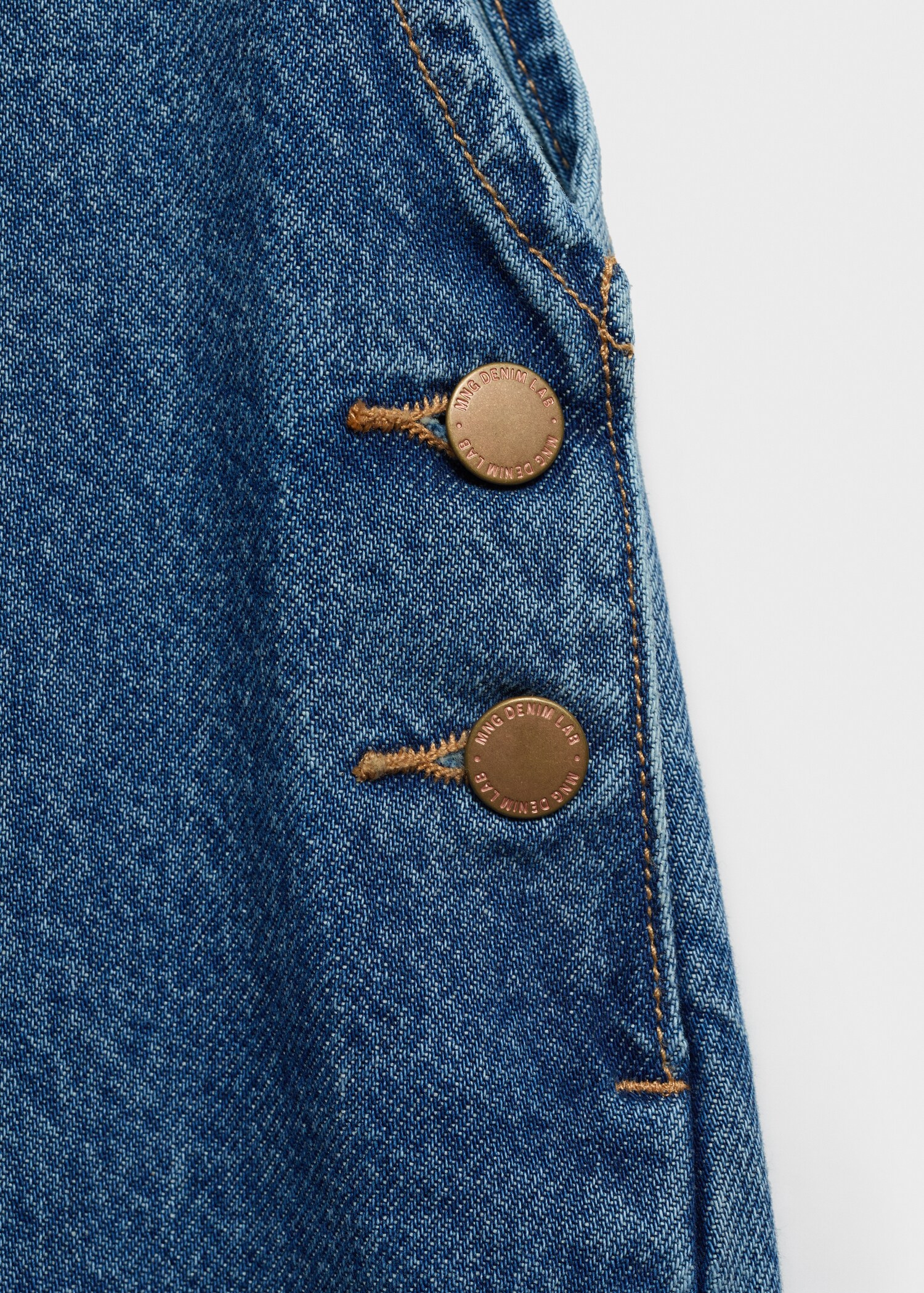 Long denim dungarees - Details of the article 0